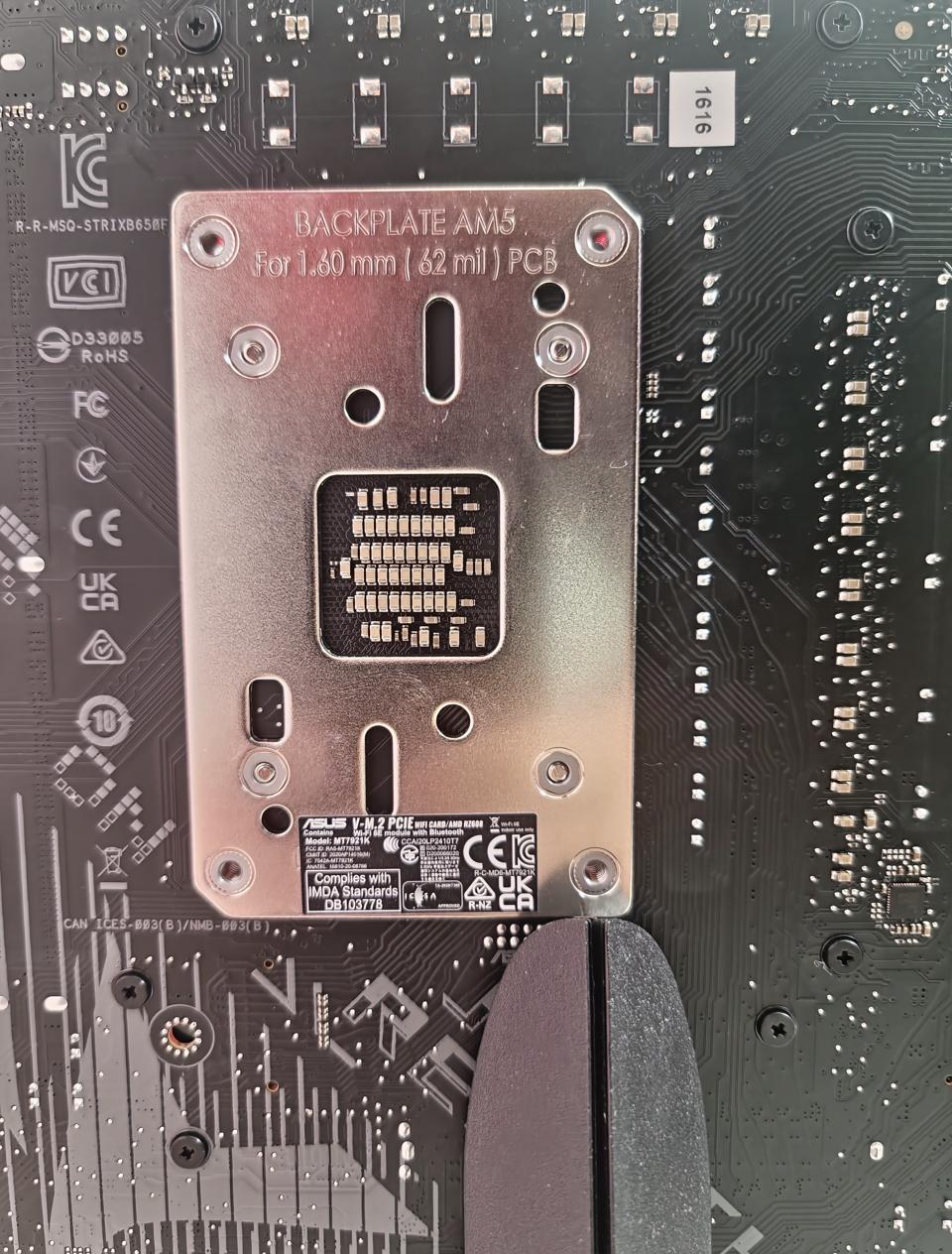 ASUS B650E-F ROG STRIX GAMING WIFI for 7000 8000 and 9000 series - BIOS UPDATED