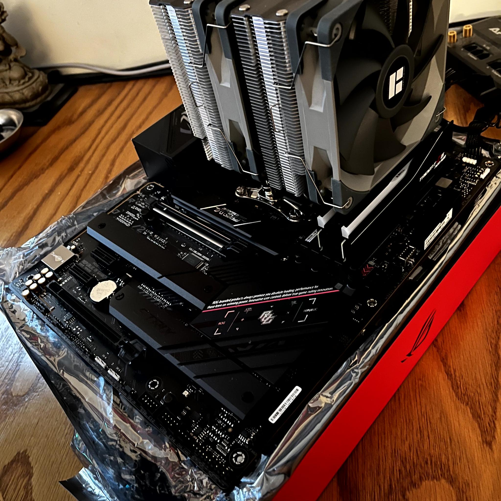 🔥Ryzen 7 9800X3D🔥 | 32G @6400 | Asus B650E-F motherboard | 4TB WD Black SN850X