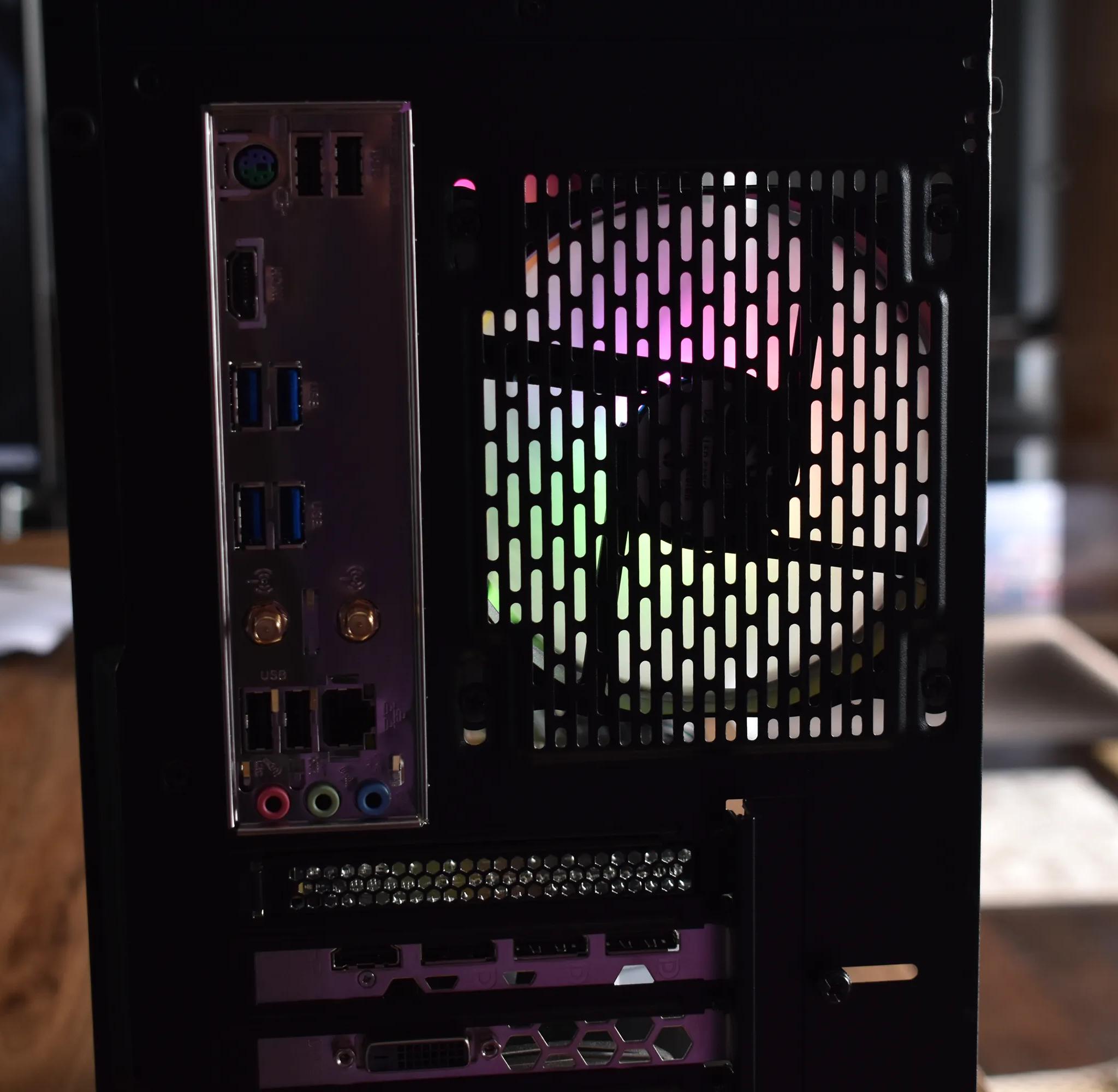 Ryzen 3 4100 / RX 570 8GB Starter Gaming PC