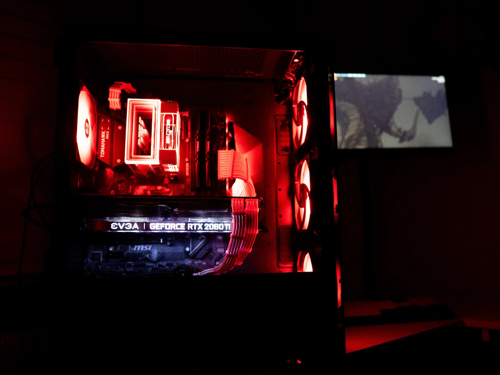 ⚪🟣 | NVIDIA RTX 2080Ti | RYZEN 5 3600X | 16GB DDR4 RAM | 1TB NVME SSD | Amethyst Achiever 2.0
