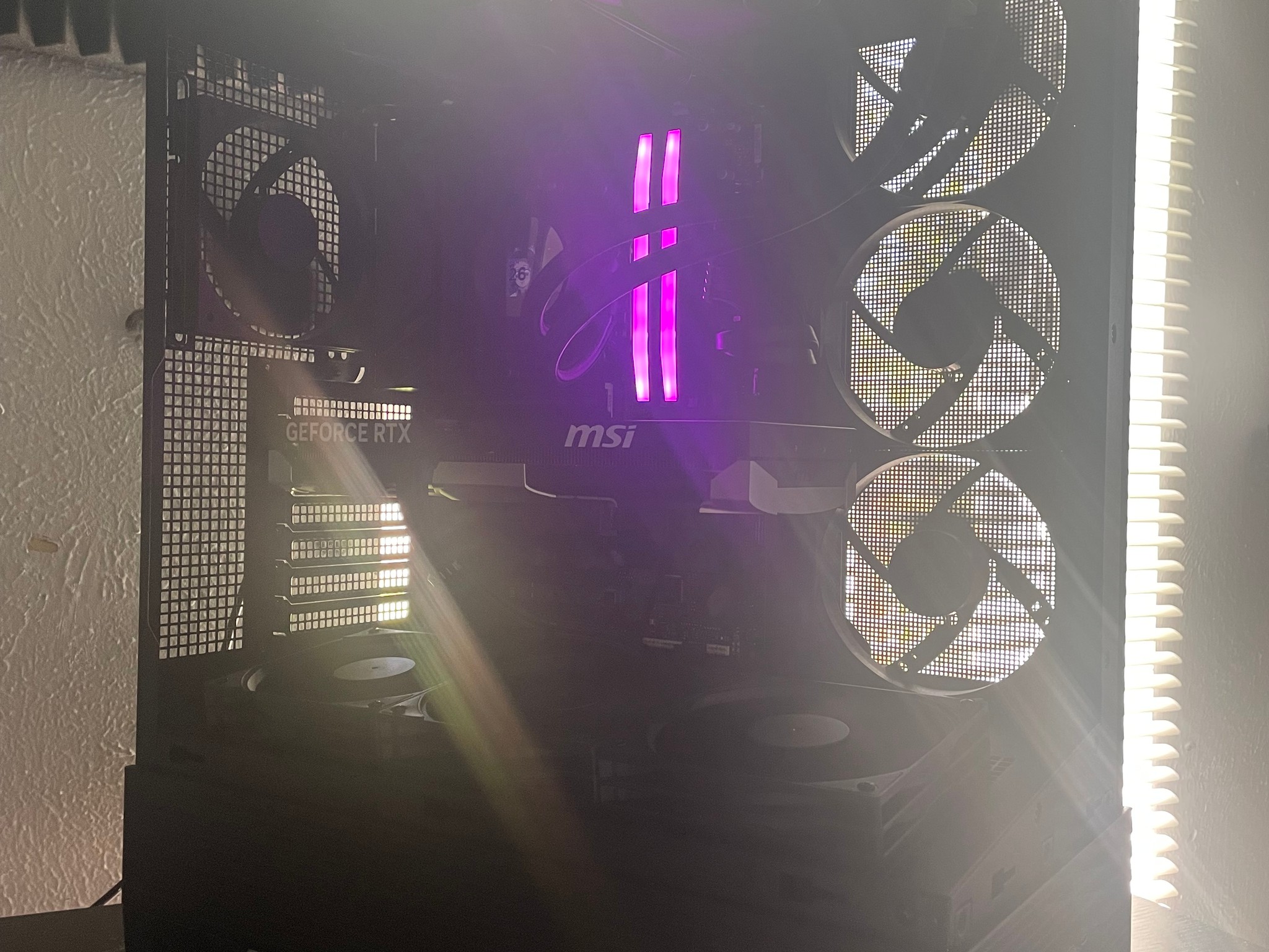 Insane Ryzen 5 8400f + RTX 5060 Gaming PC