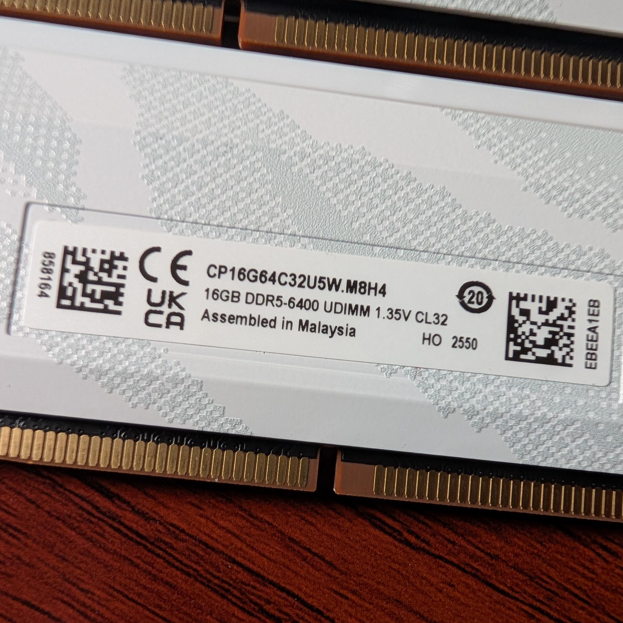 Crucial Pro OC 32GB (2x16GB) DDR5 6400 CL32 RAM