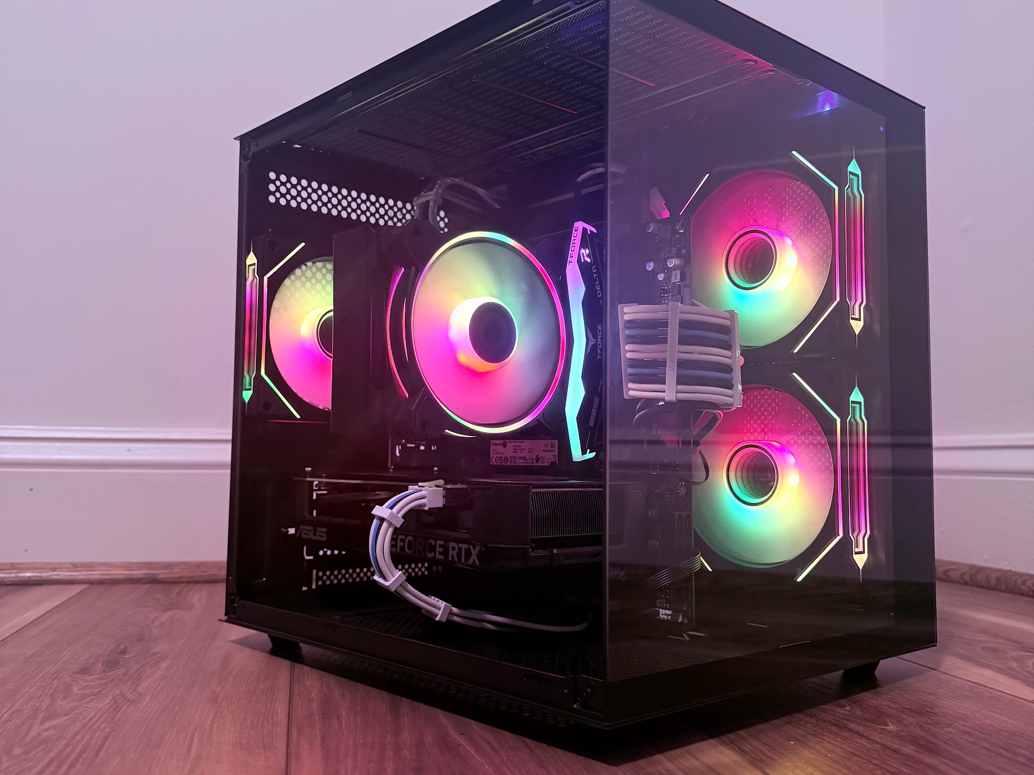 ⚫️"Prism Void"⚫️| 1080/1440p Gaming | Ryzen 7 9700X | RTX 4060 Ti | 16B DDR5 | 1tb Storage