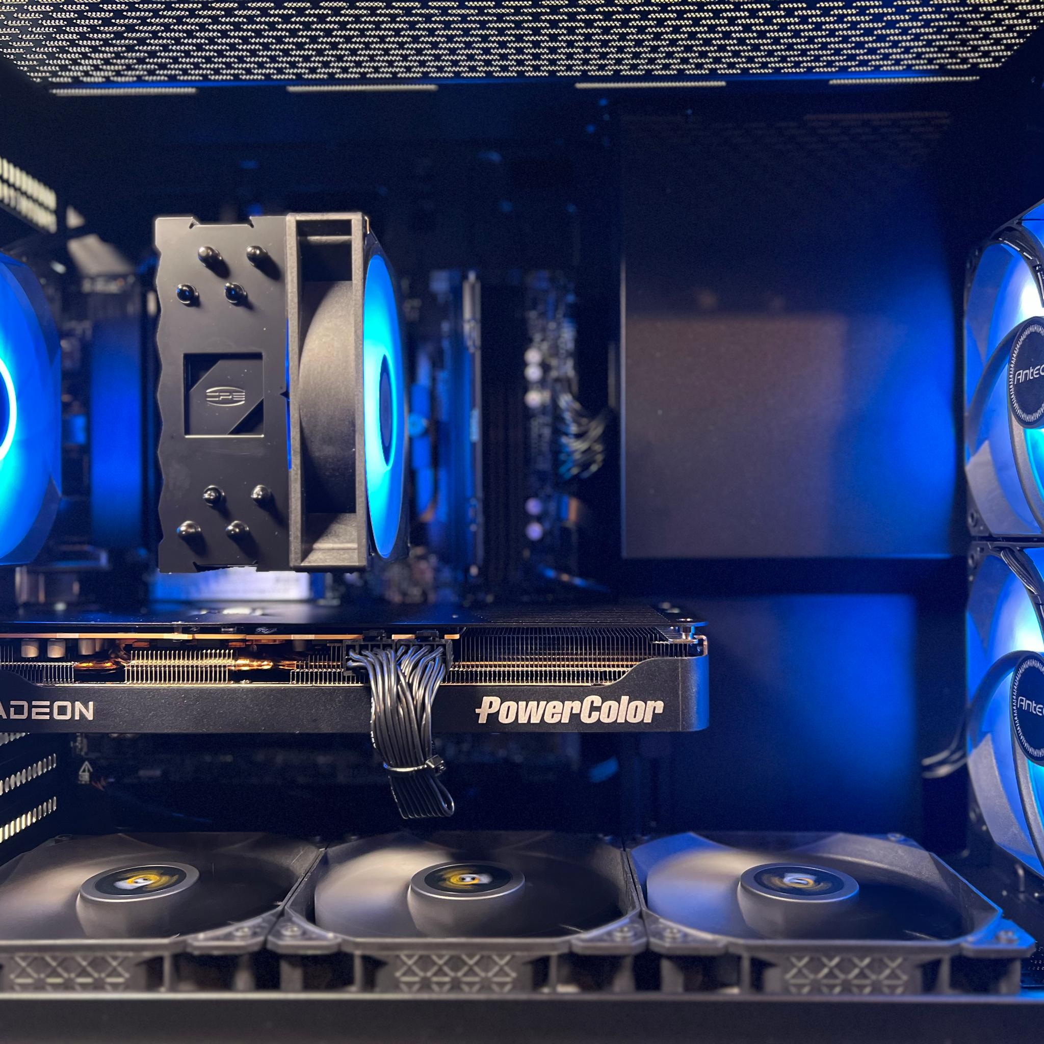 FLUX M | R5 7500X3D + RX 9070 XT | 16GB DDR5 | 1TB NVMe