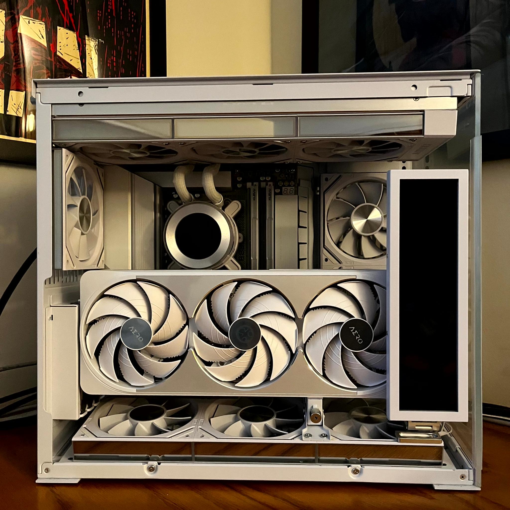 Isbjørn - RTX 5070 Ti OC | Ryzen 7 9800x3d | 2TB NVME | 32GB @6400 MT/sec | 1000W Gold PSU