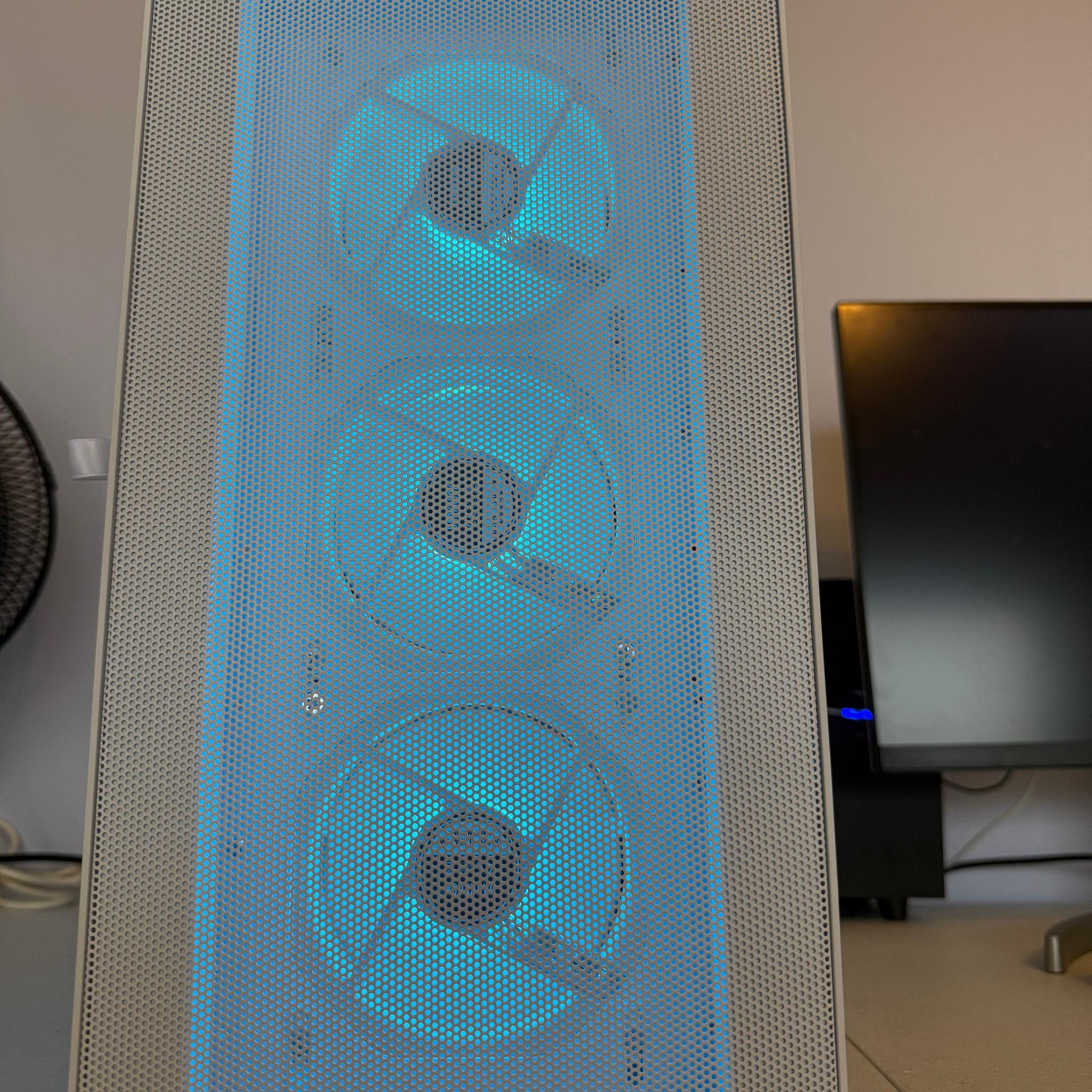 Gaming PC: Ryzen 5 3600XT, 16GB RAM DDR4, 512GB NVME SSD GEN 3, 1660Ti Super