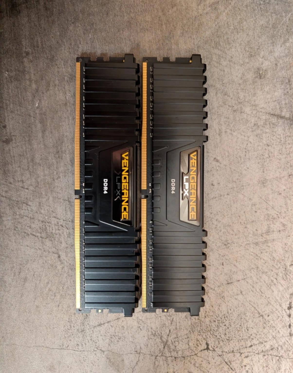 Corsair Vengeance LPX DDR4 16GB (2x8GB) 3000MHz DIMM RAM