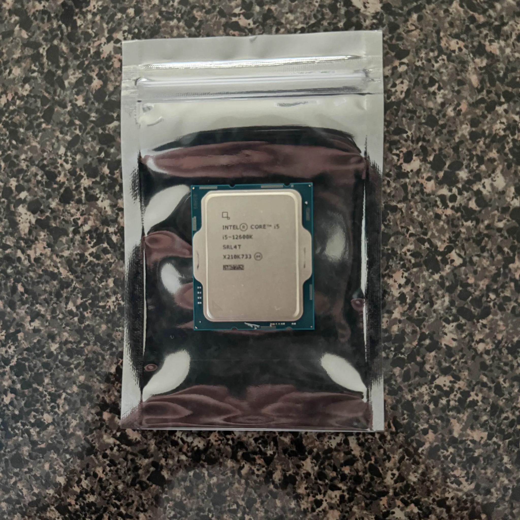 Intel Core i5-12600k LGA 1700 10 Core Processor (NO BOX)