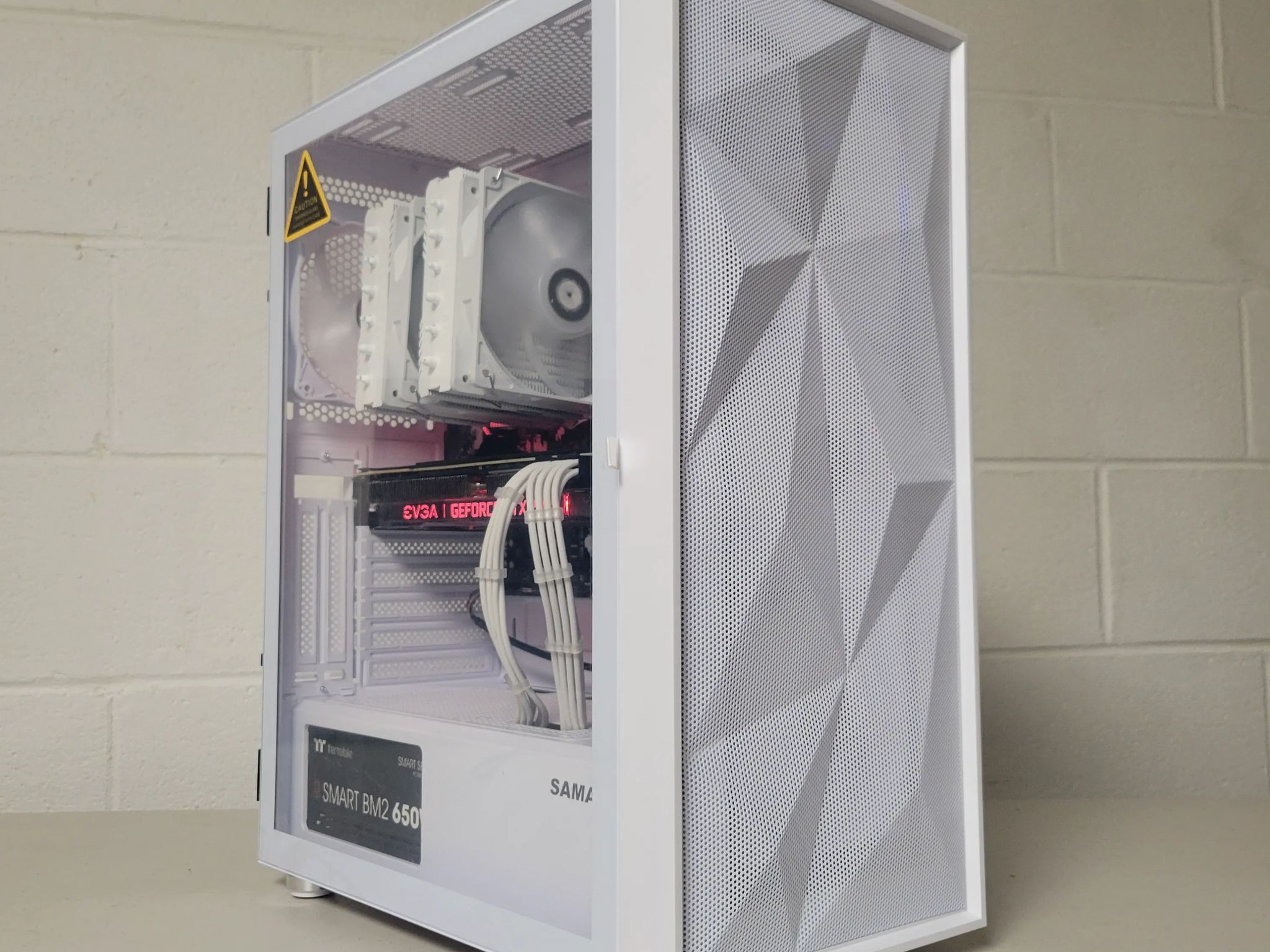 🔥🧊RTX 2080 8gb White Gaming PC🔥🧊 (Ryzen 5 5600x//RTX 2080 8gb)