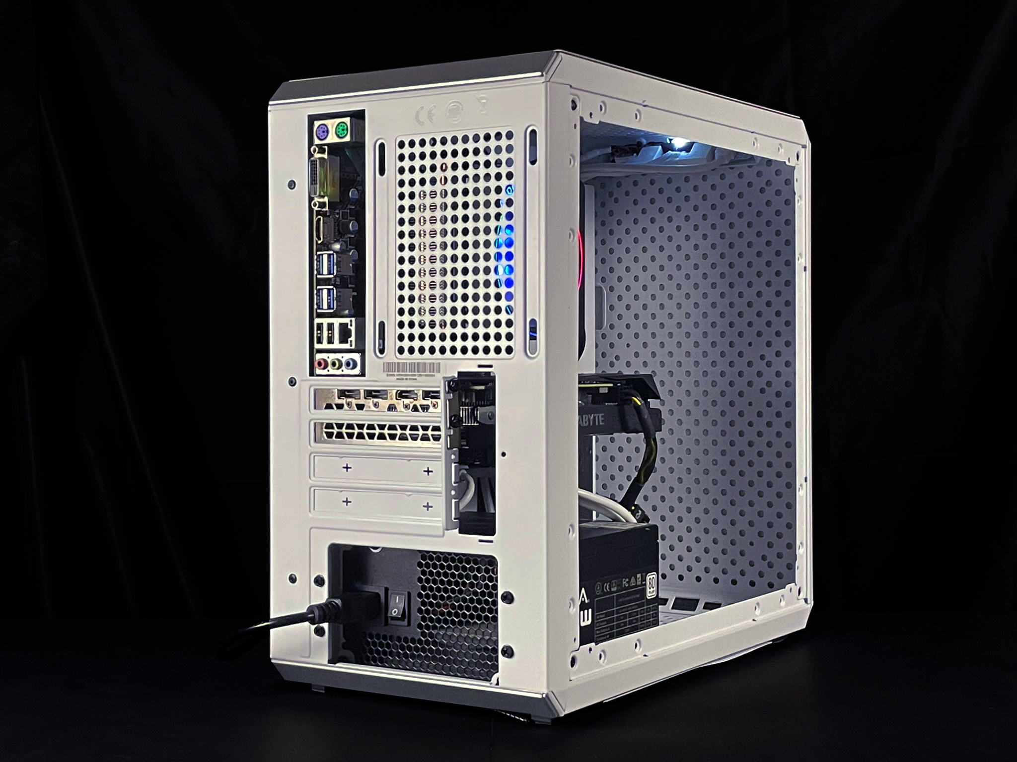 🧊 CUBE Gaming PC | GTX 1660 OC | Ryzen 7 3700x | 16GB RAM | 240GB