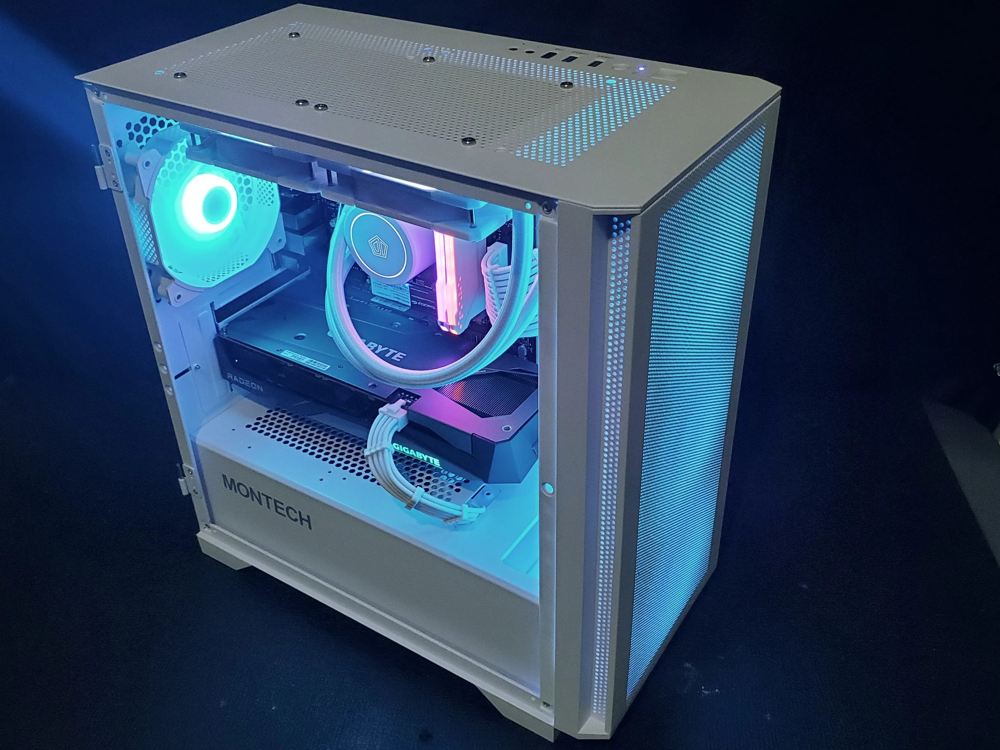 R5 3600X/ 6600XT Montech Gaming PC Computer