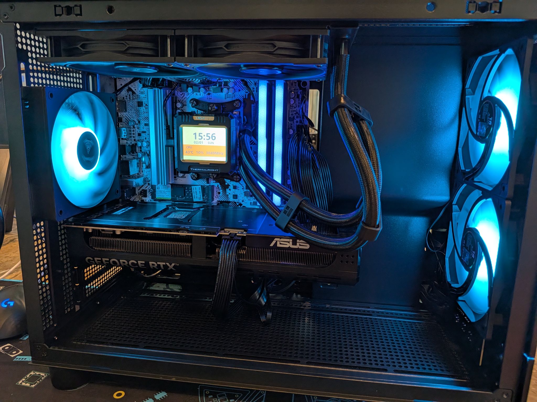 1440p Comet - RTX 5070, Ryzen 5 9600X, 32 GB DDR5, 2 TB Gen 4 NVME