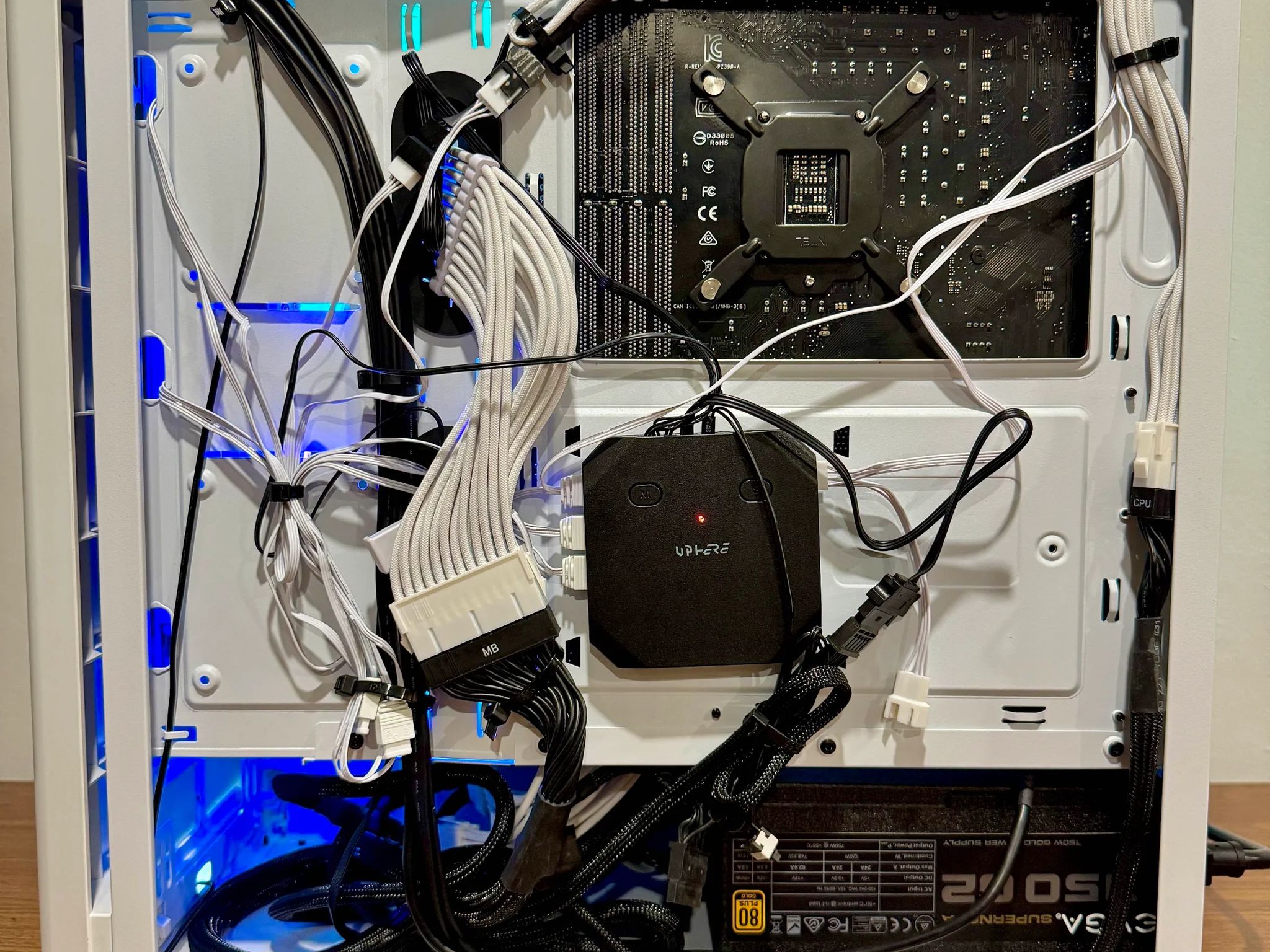 Whiteout Gaming PC ❄️ | i7-9700K + RTX 3060Ti | Fast, Stylish, Battle-Ready