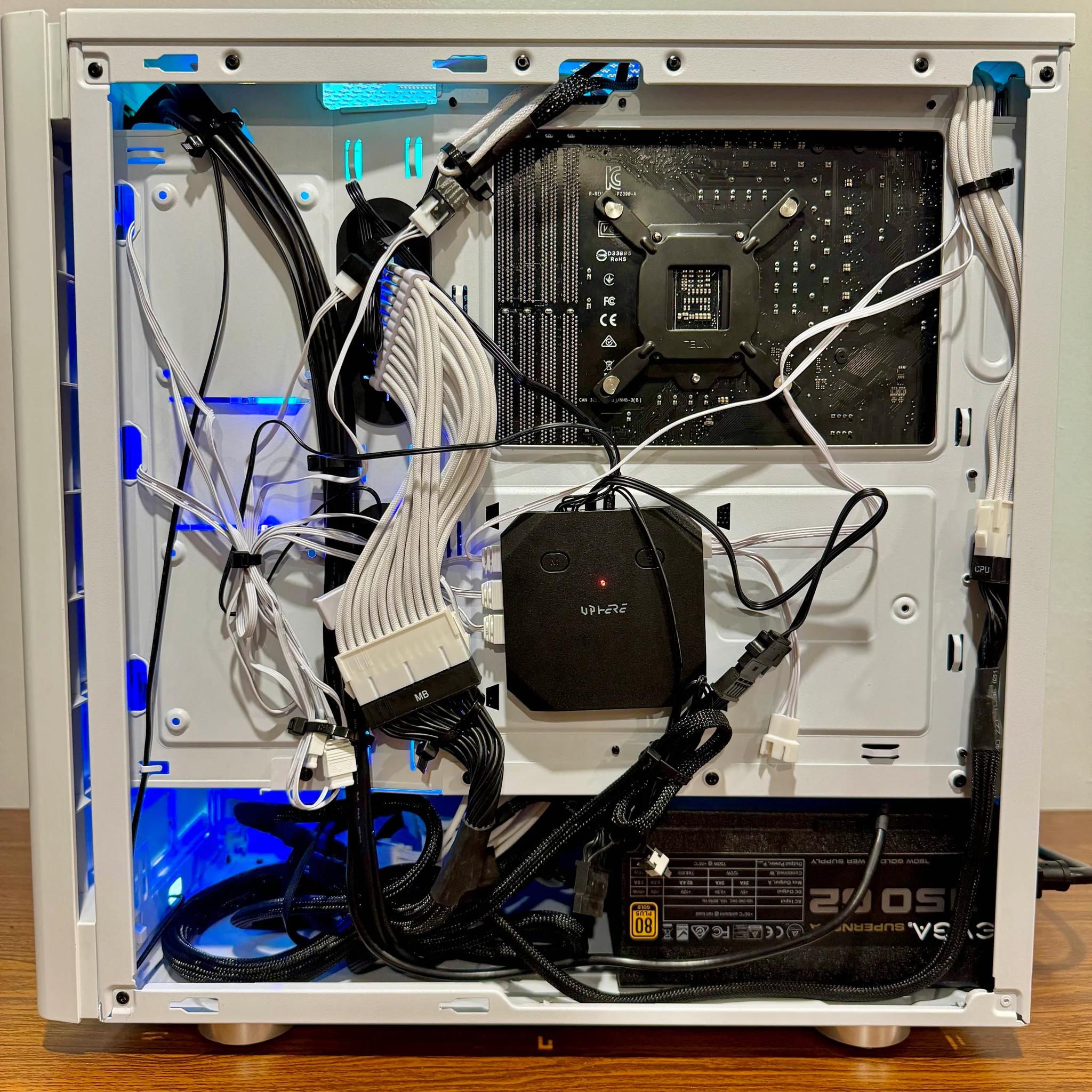 Whiteout Gaming PC ❄️ | i7-9700K + RTX 3060Ti | Fast, Stylish, Battle-Ready
