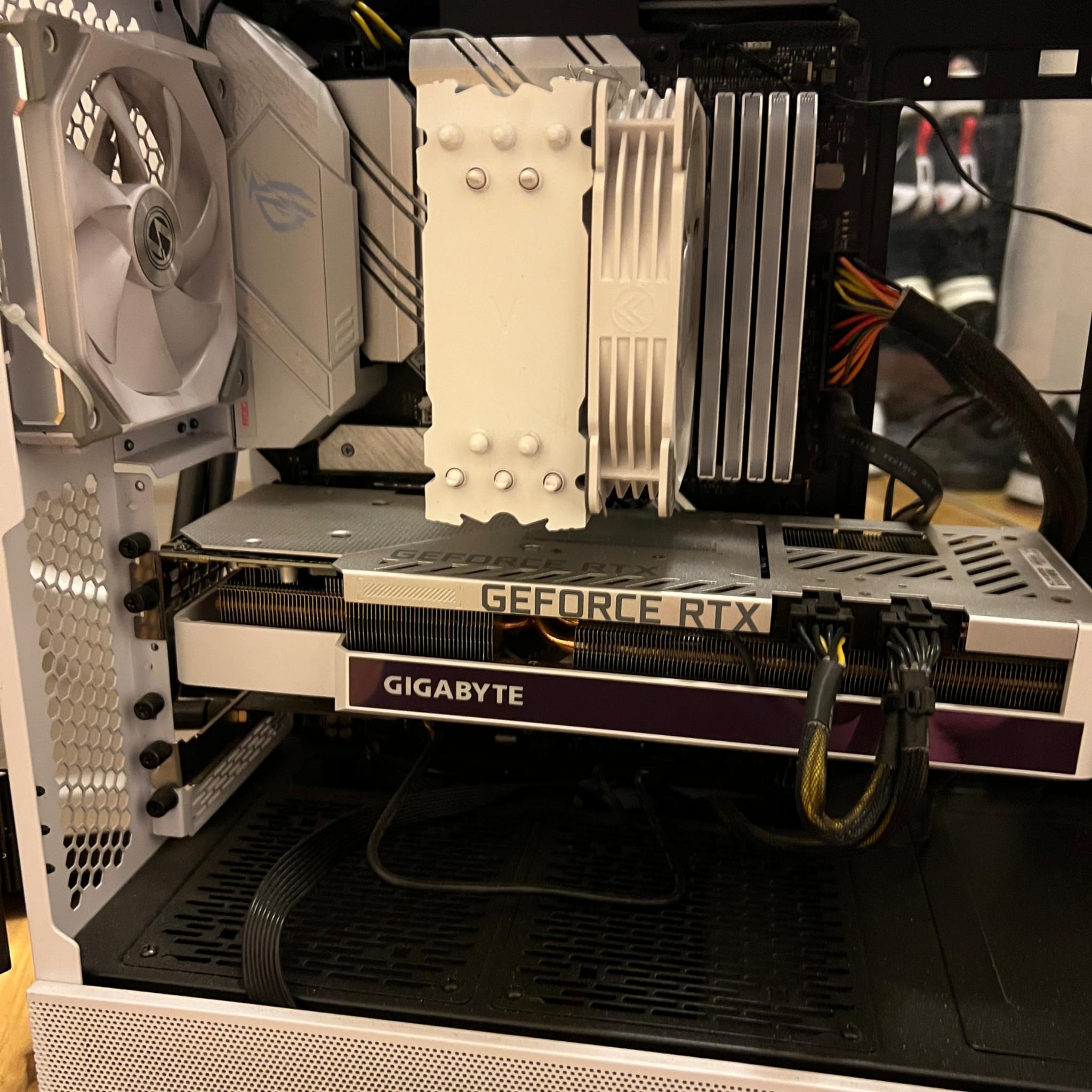 Gigabyte RTX 3070TI Vision OC