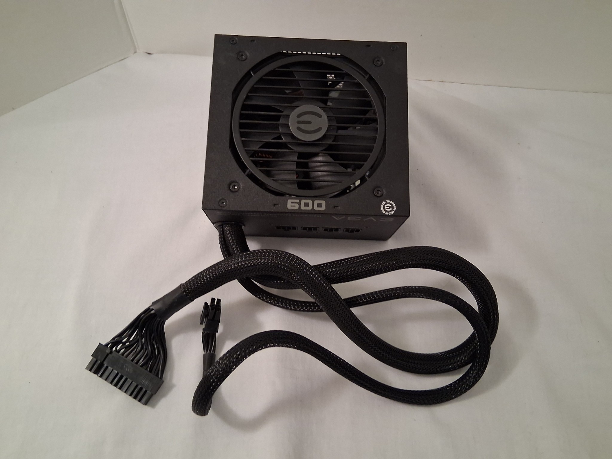 EVGA 600B 80 Plus Bronze Non-Modular Power Supply 600w