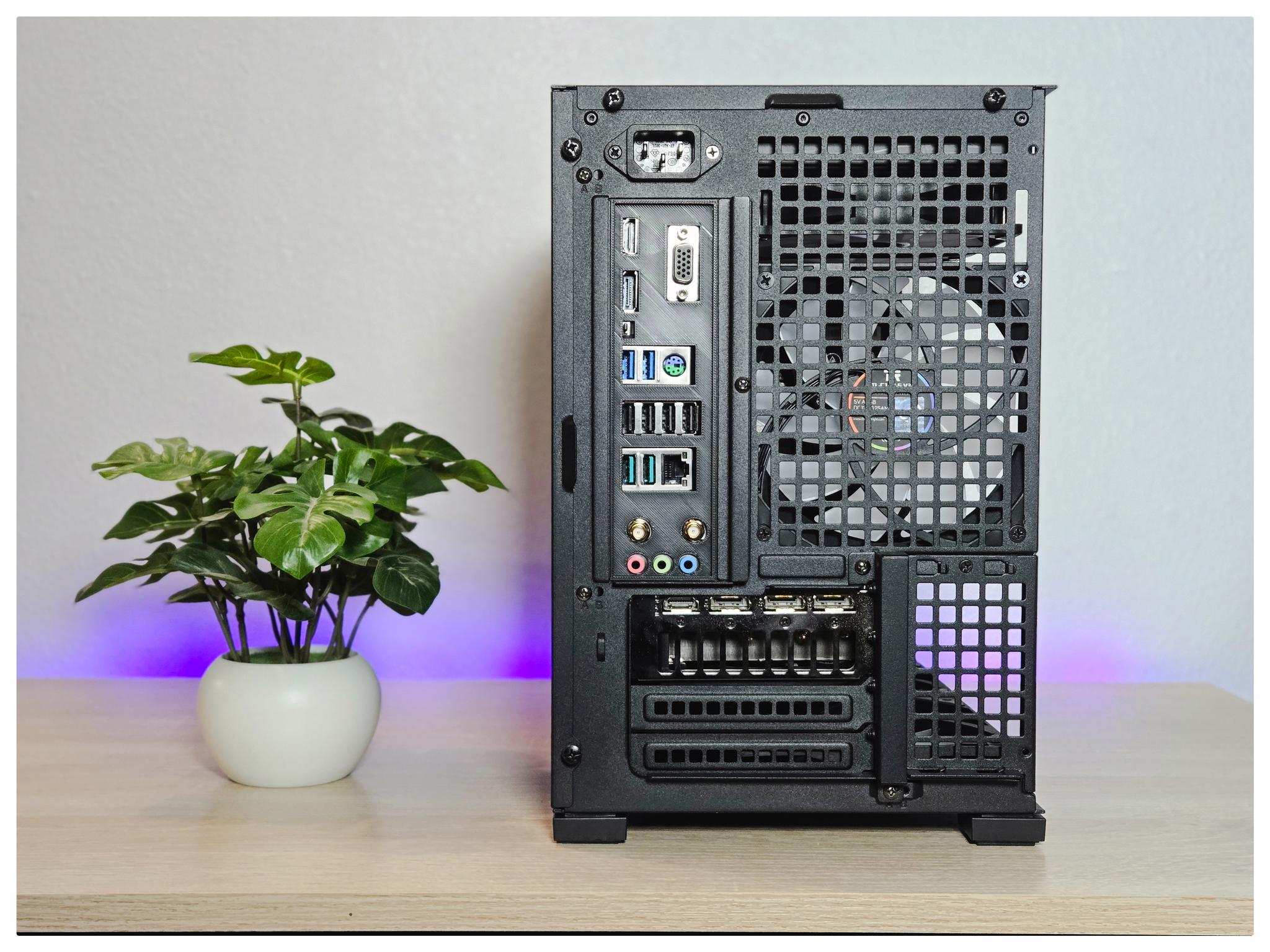 Ryzen 7800X3D | RTX 5070 | Wi-Fi | RGB Gaming PC