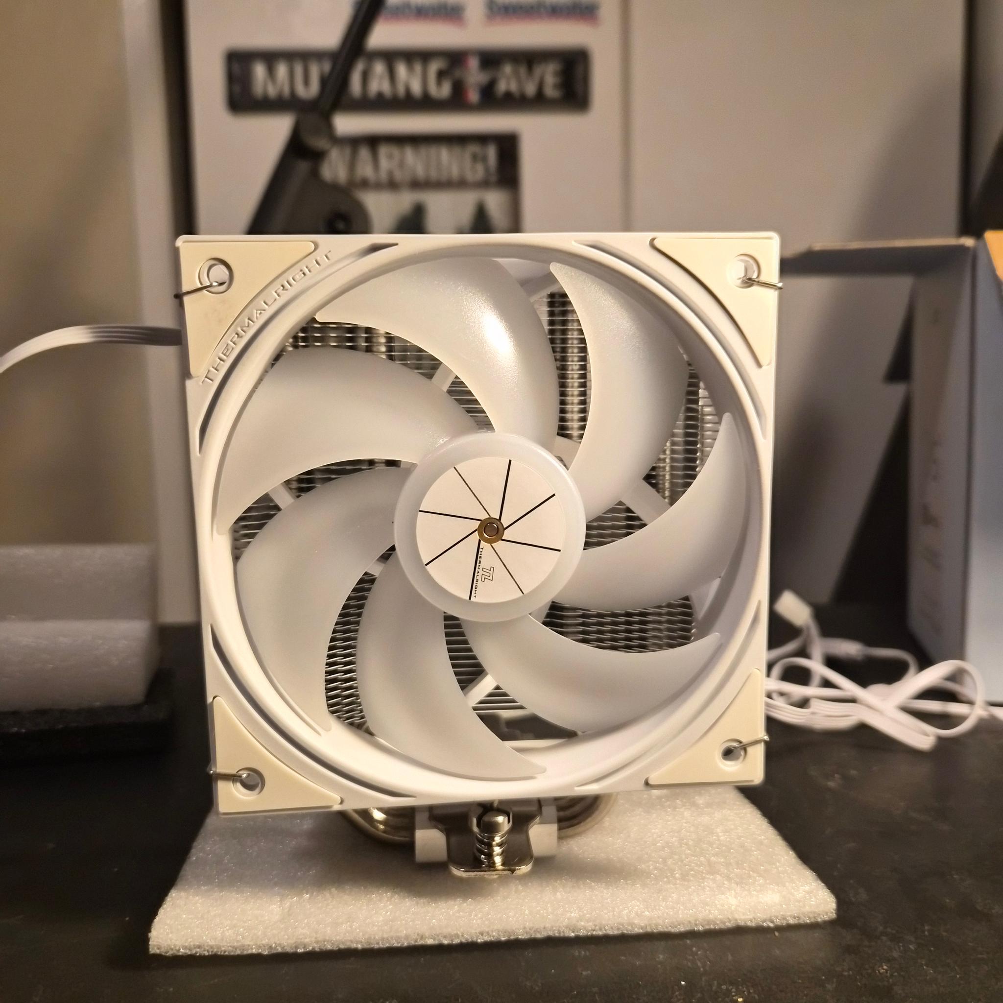 I5-9600k + 1650 super + ASUS B360 matx + 16gb ram + Case