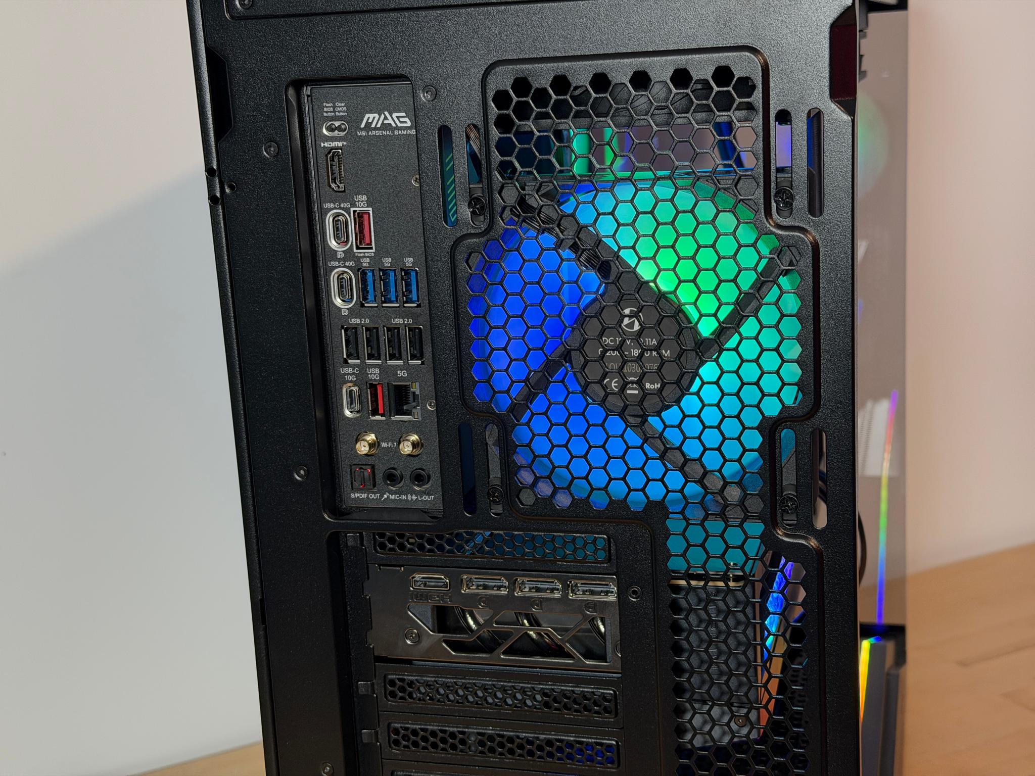 RTX 5090 Suprim Ryzen 7 9800x3d Gaming PC