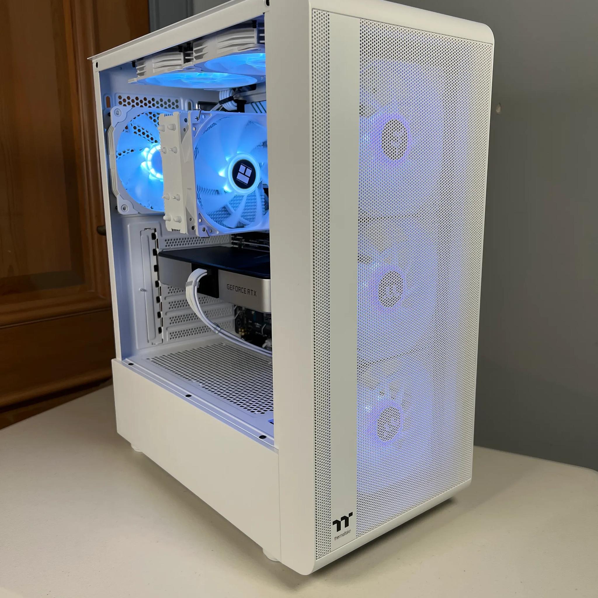Mid Range White Gaming PC (i5-12400 + RTX 3060Ti)