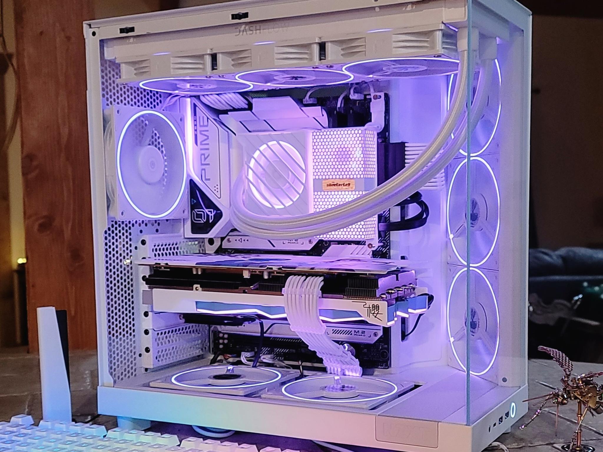 Sakura!  i7 12700k, Yeston RX 6800XT, 32Gb DDR5, 360 AIO, WiFi/BT/Ethernet, Z690