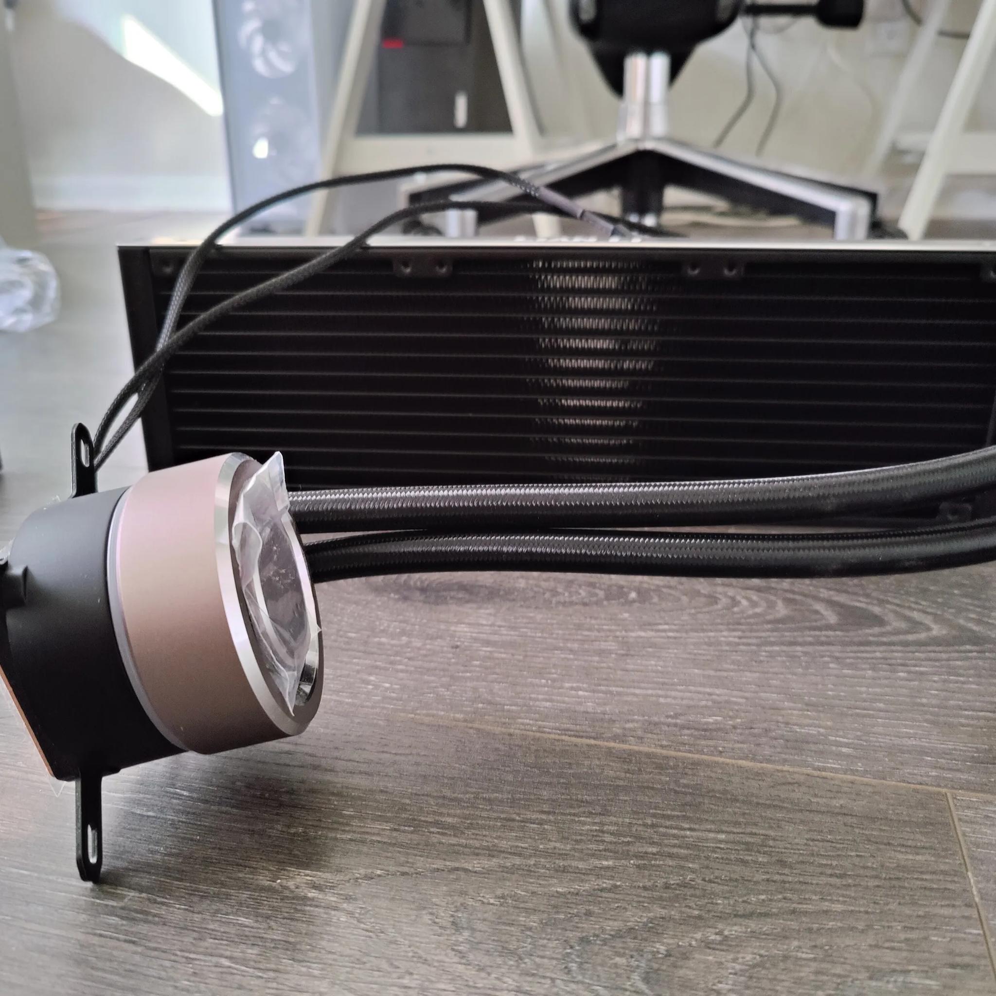 Lian Li Galahad 360mm AIO - Black