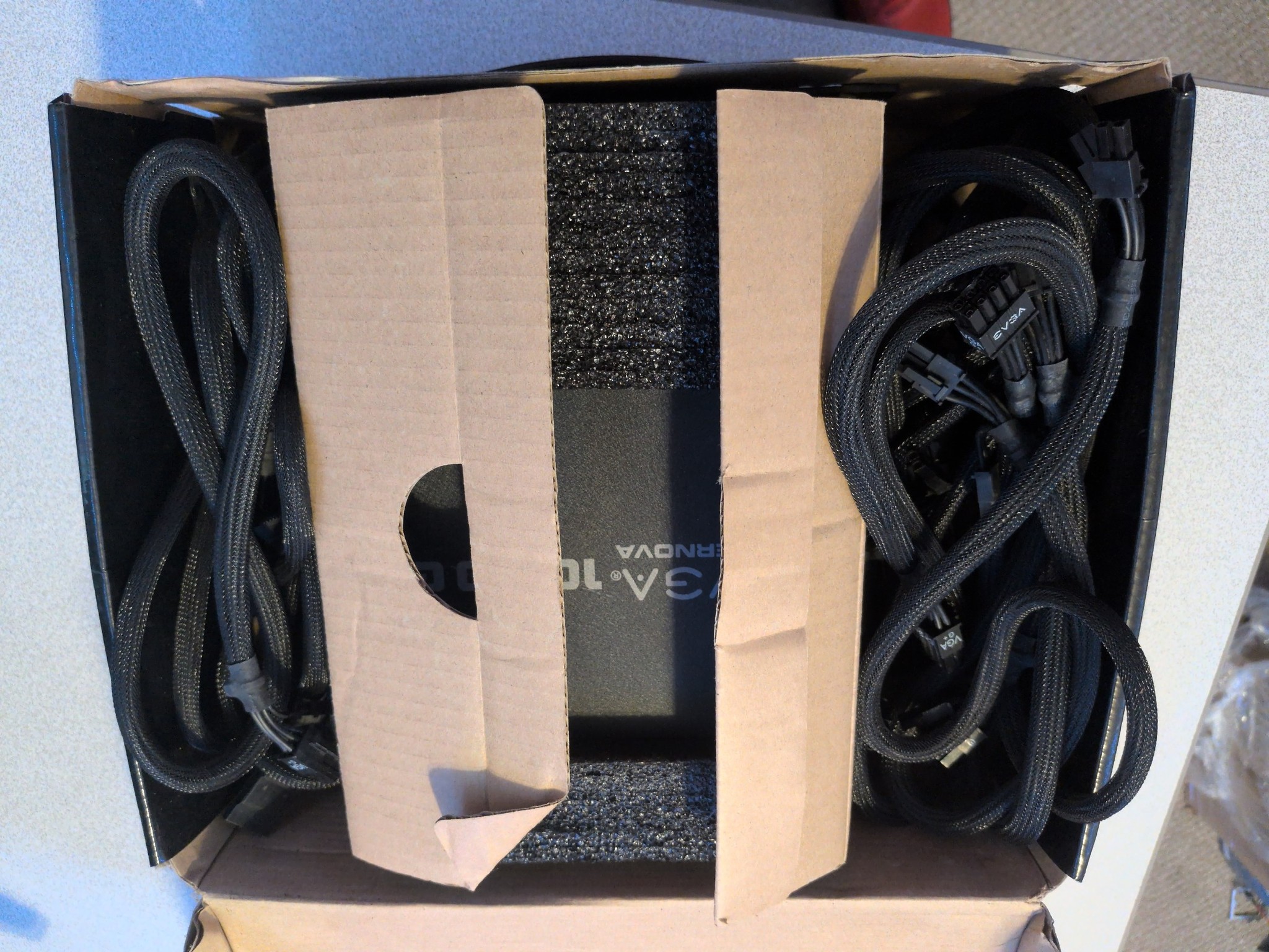EVGA SuperNOVA 1000 G+ 1000W Gold Modular PSU Box Cables