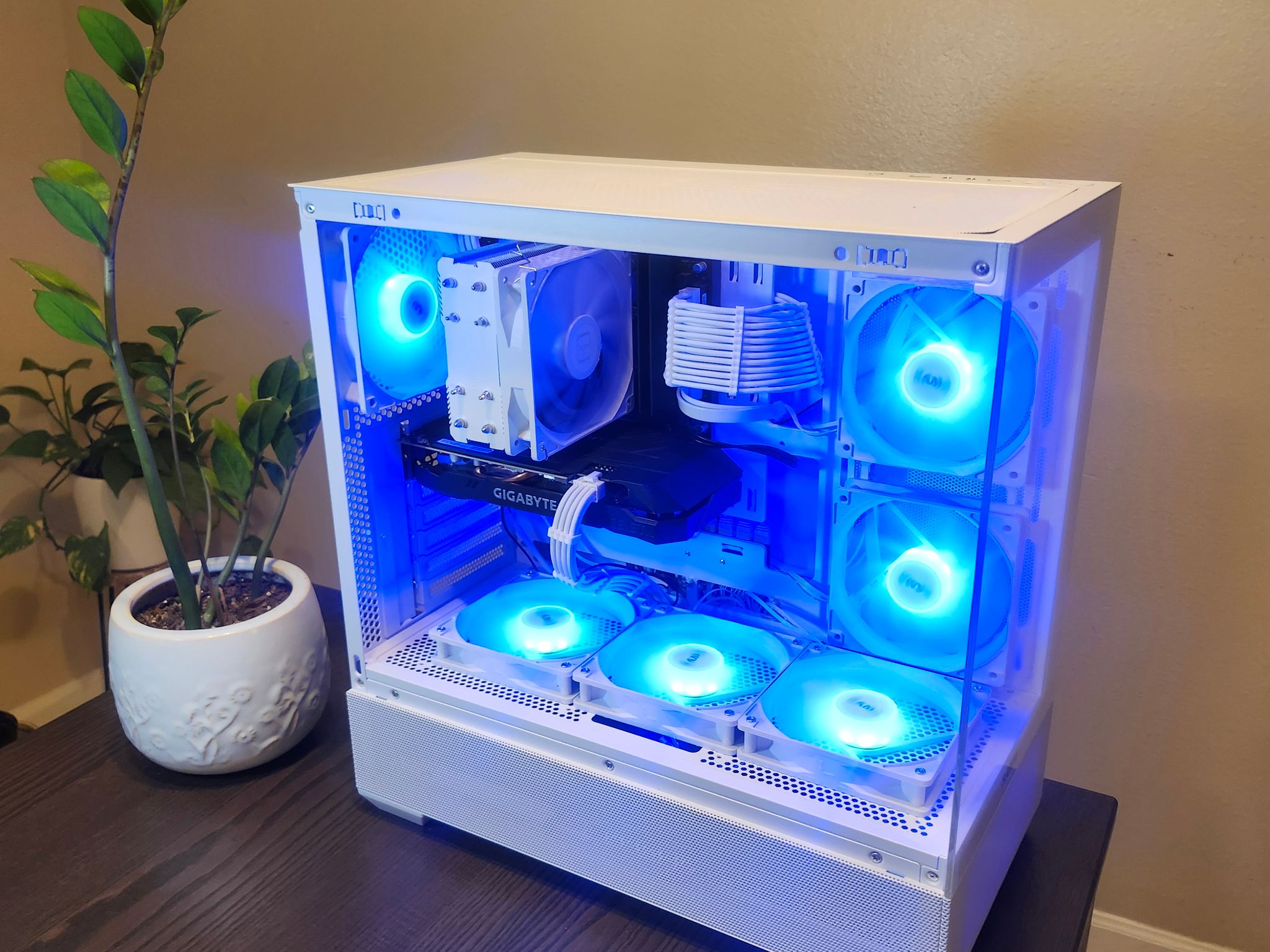 All White Gaming PC | i7-6700 + GTX 1660 SUPER | 16GB RAM | 500GB SSD