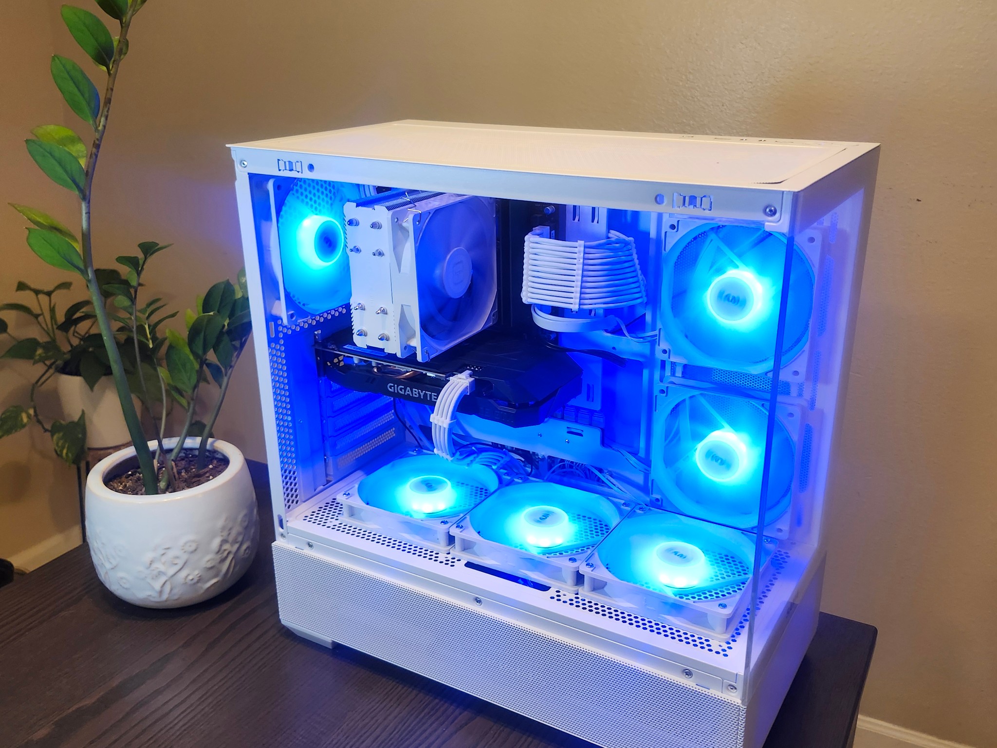 All White Gaming PC | i7-6700 + GTX 1660 SUPER | 16GB RAM | 500GB SSD
