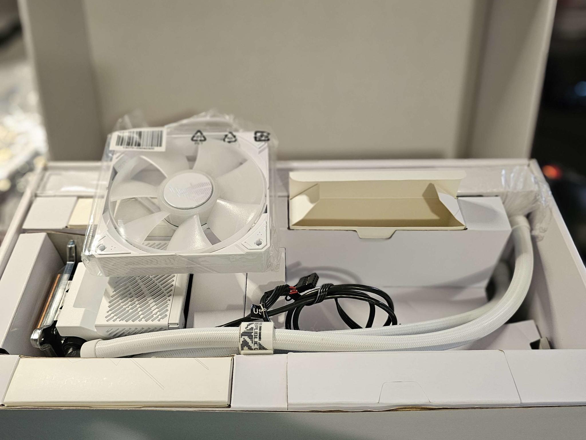 ASUS ROG RYUJIN III 360 ARGB White Edition