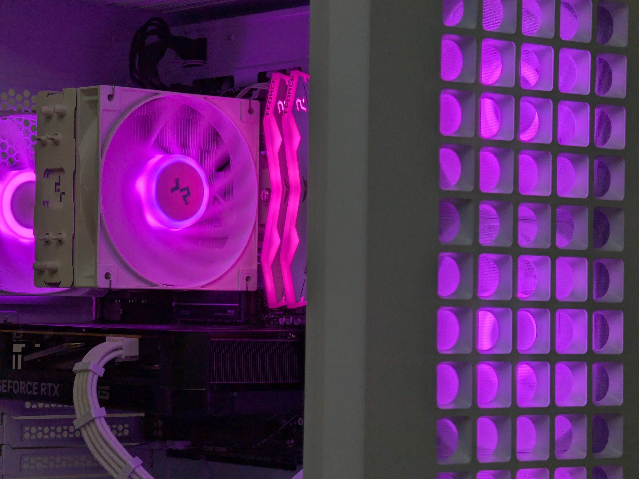 🤍🩷Ryzen 5 7600x | RTX 5060 | 1TB SSD | Gaming PC🩷🤍