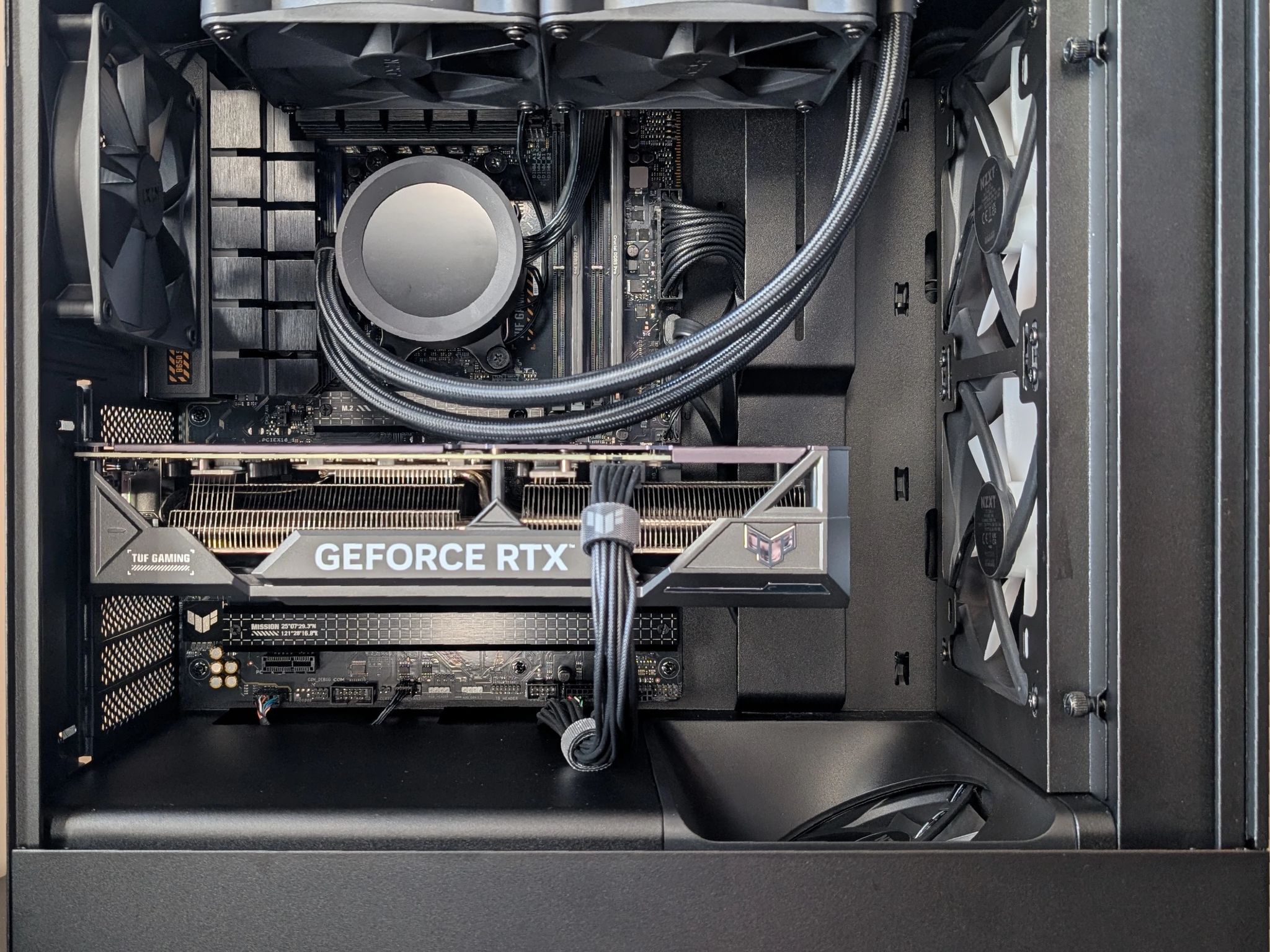 |AMD Ryzen 9 9700x|ASUS TUF 4070 Ti OC|32GB DDR5|1TB SSD|