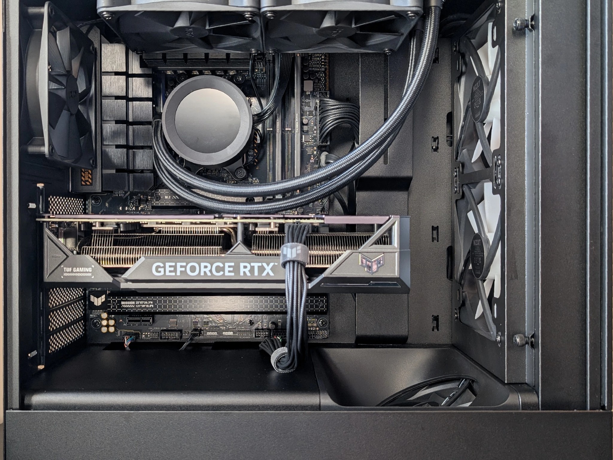 |AMD Ryzen 9 9700x|ASUS TUF 4070 Ti OC|32GB DDR5|1TB SSD|