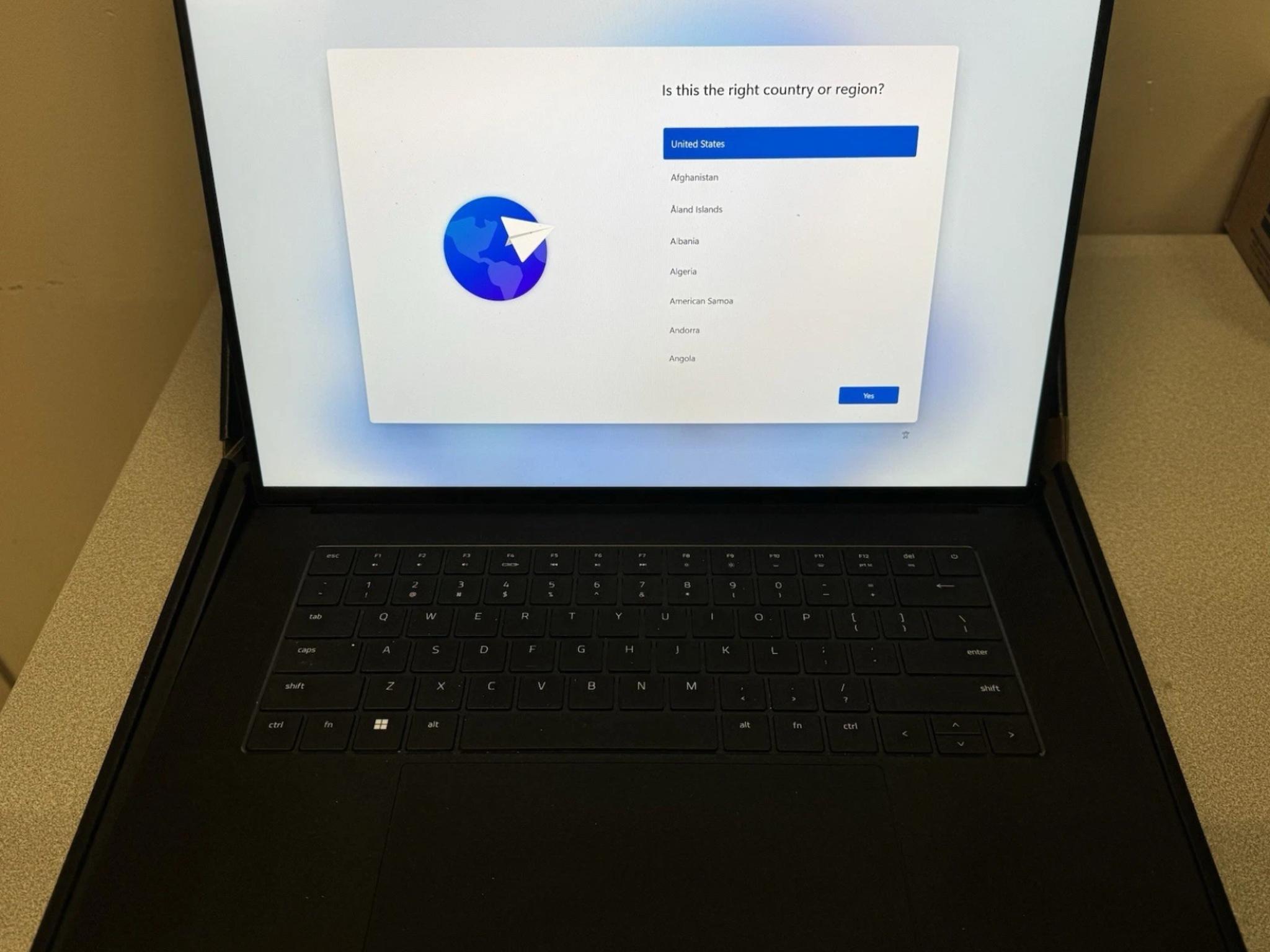 Razer Blade 16 RTX 4080 i9 13th gen