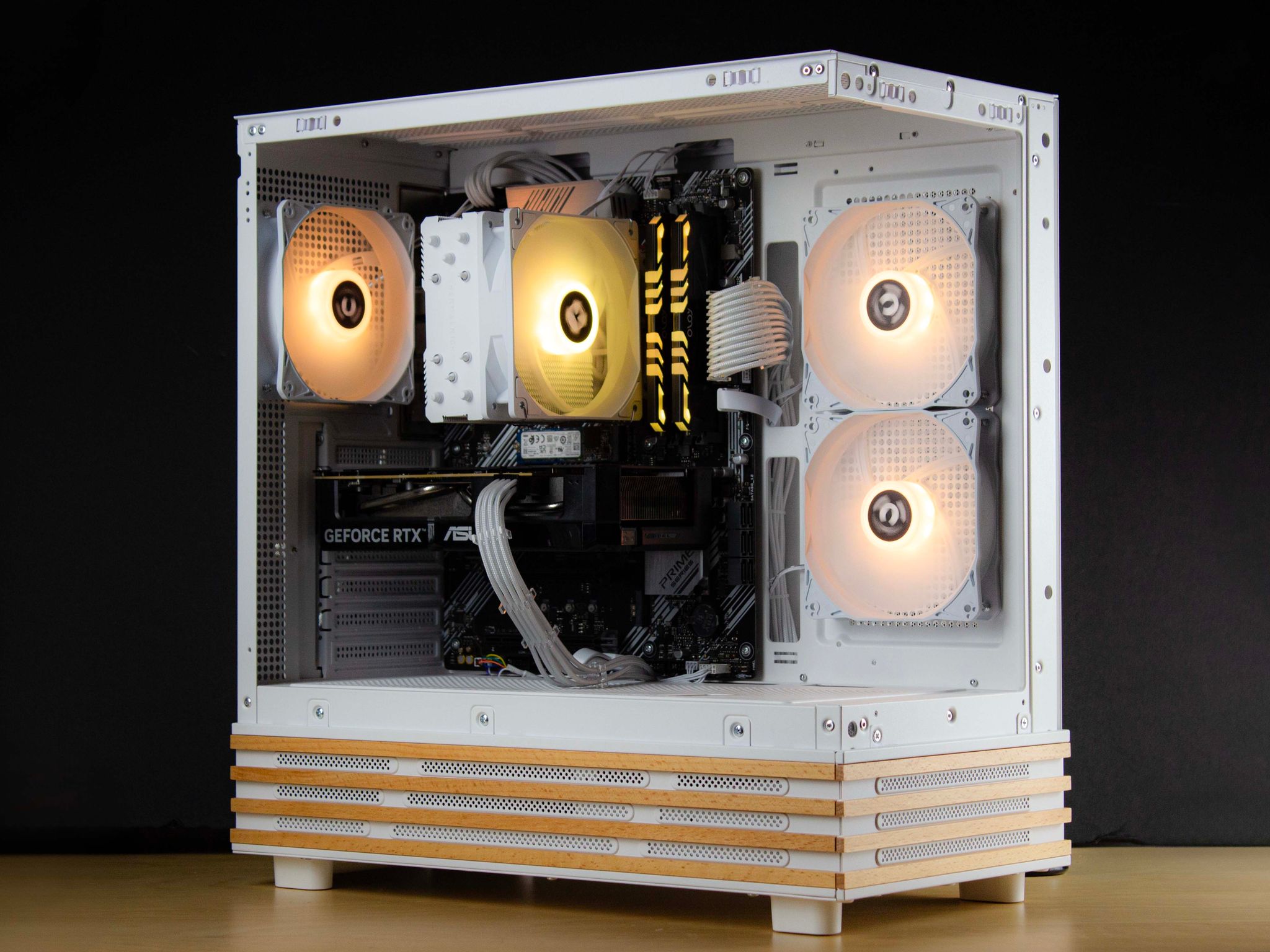 🧊❄️🧊 White Gaming PC – RTX 5060, Ryzen 5 5600, 16GB RAM, 1TB SSD - WiFi, BlueTooth 🧊❄️🧊