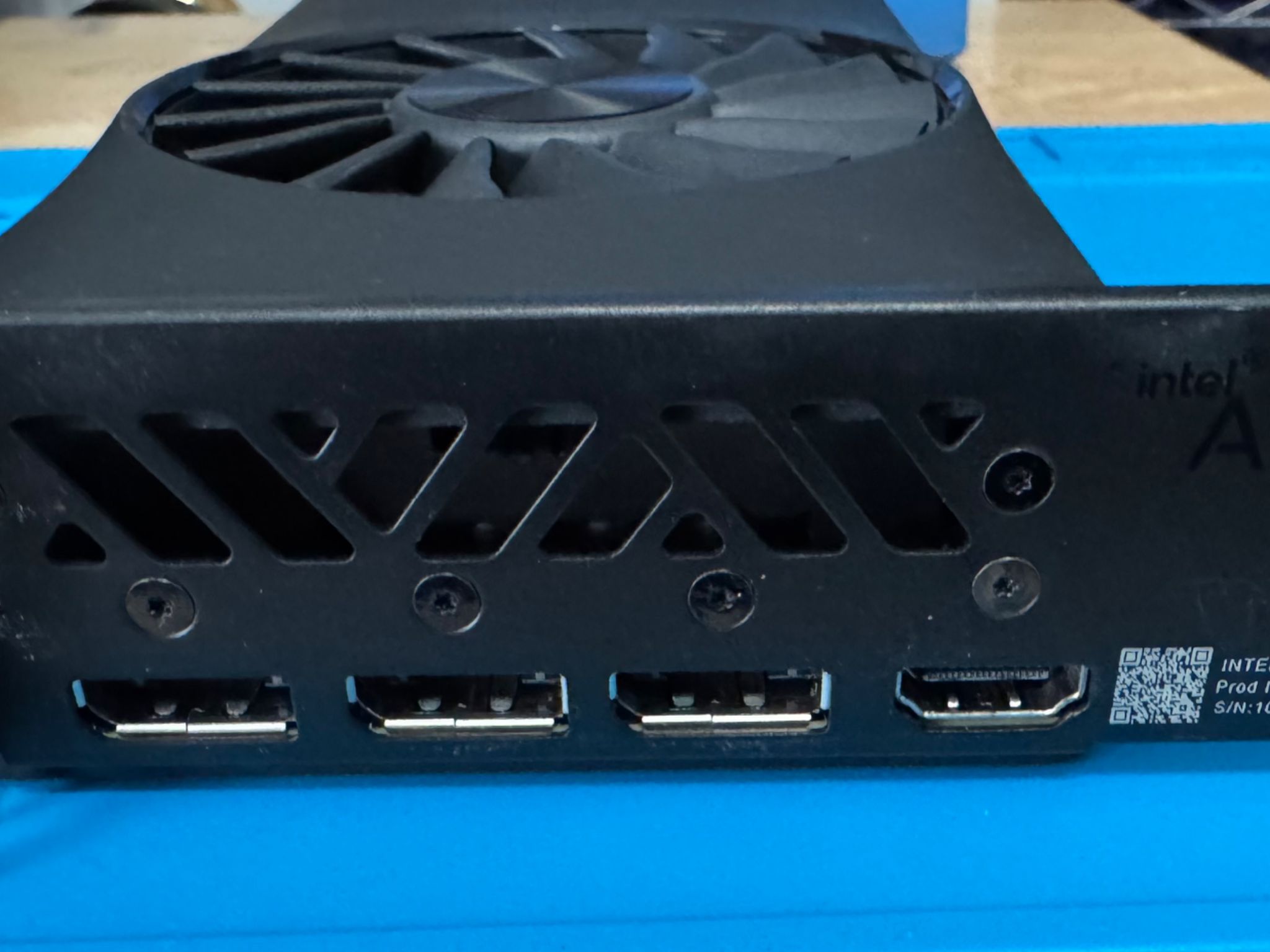 Intel Arc A750 LE