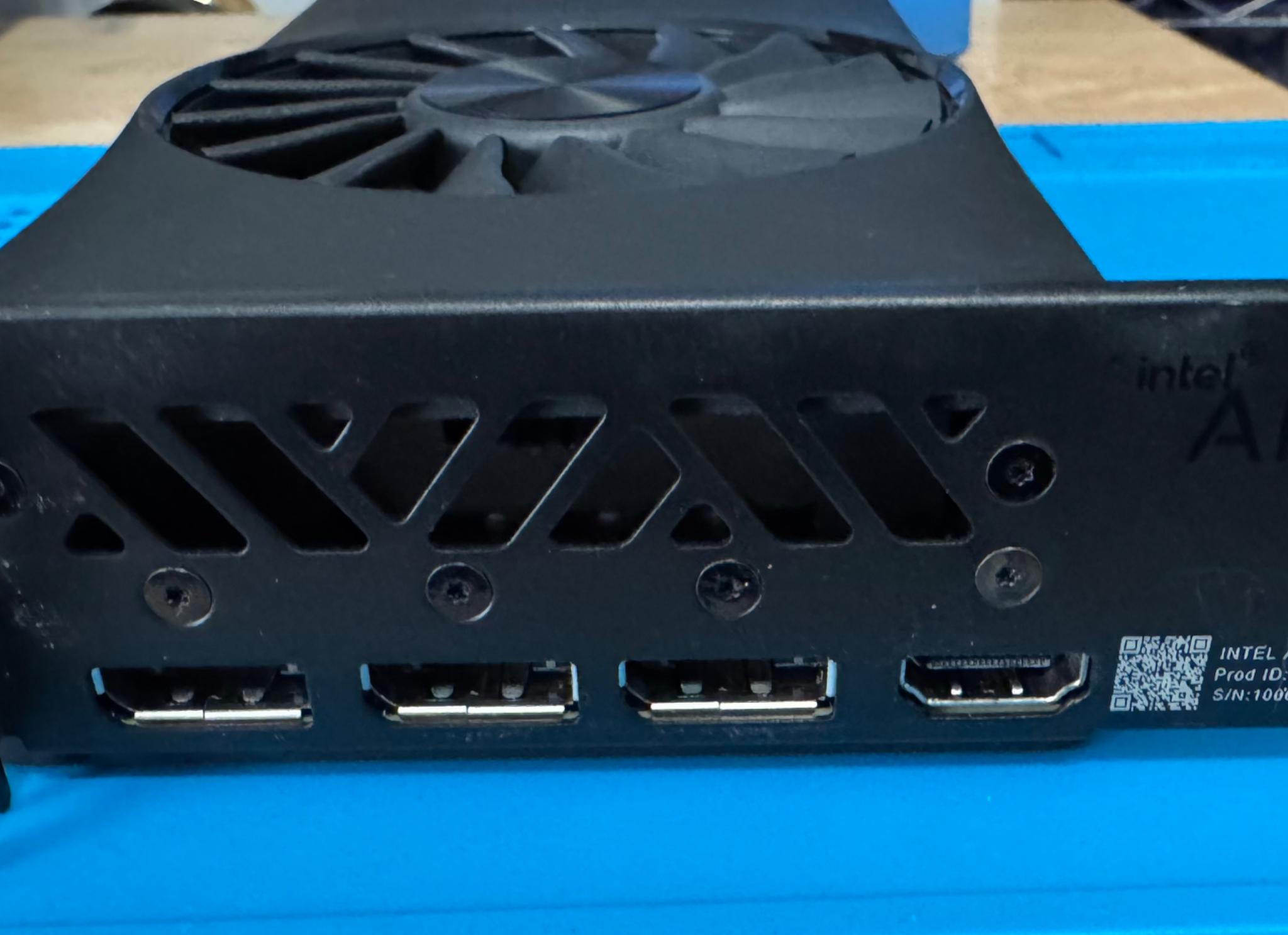 Intel Arc A750 LE