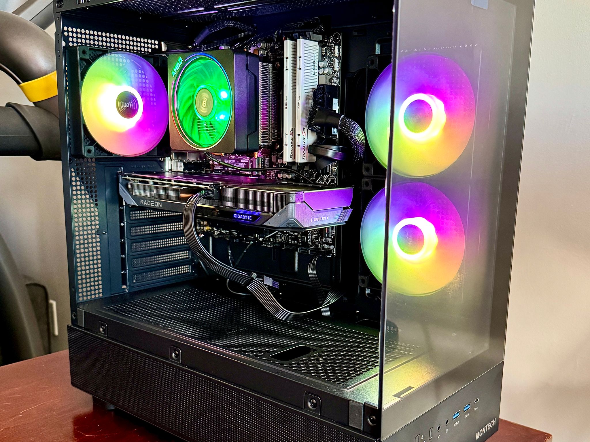 🎮 Ryzen 7 7700 + 9060XT | Premium High-FPS Gaming Build