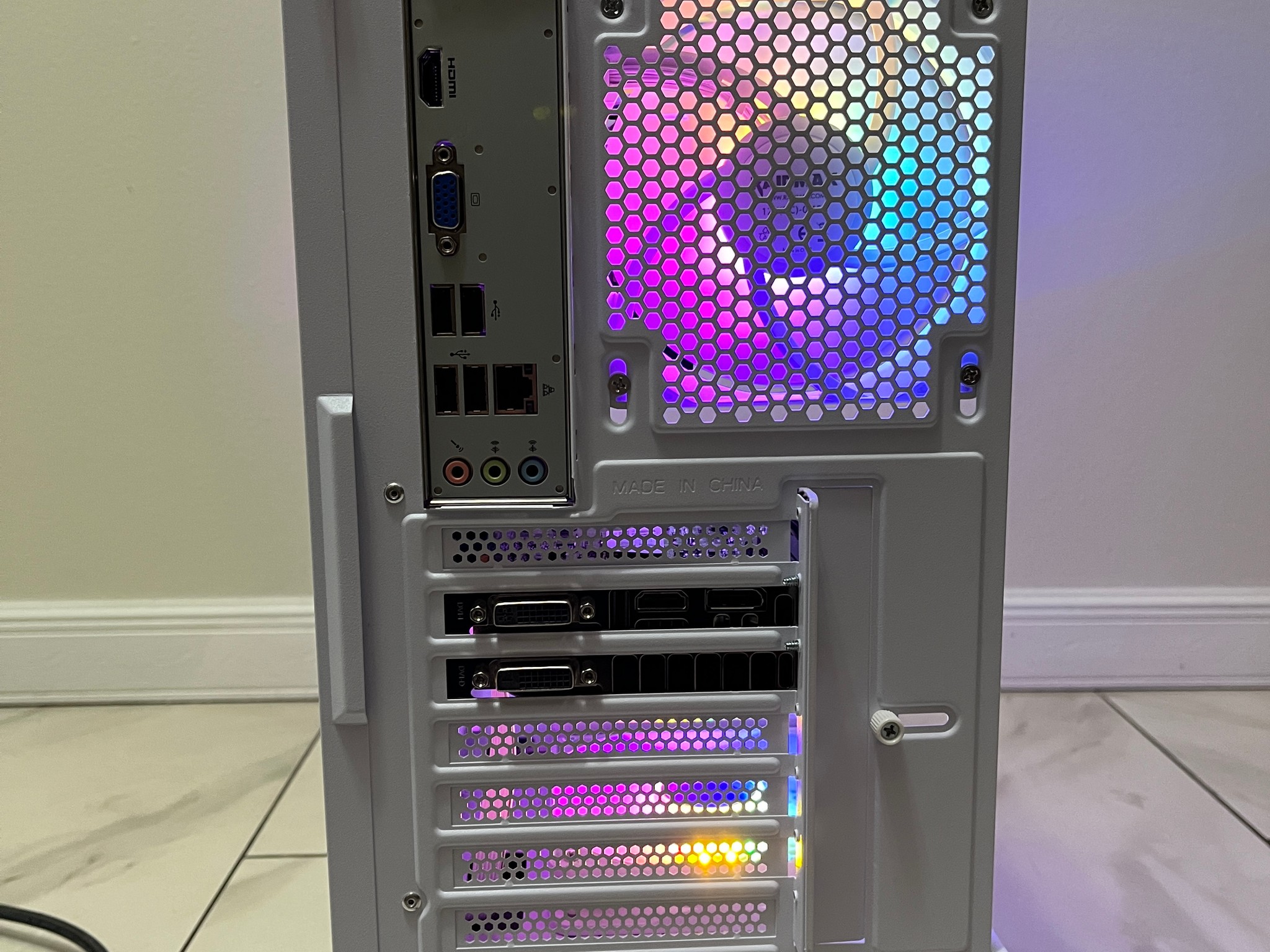 Super Budget Gaming PC - Intel i5-4440, NVIDIA GTX 670, 12GB RAM, 756GB Storage, w/ Wi-Fi & BT