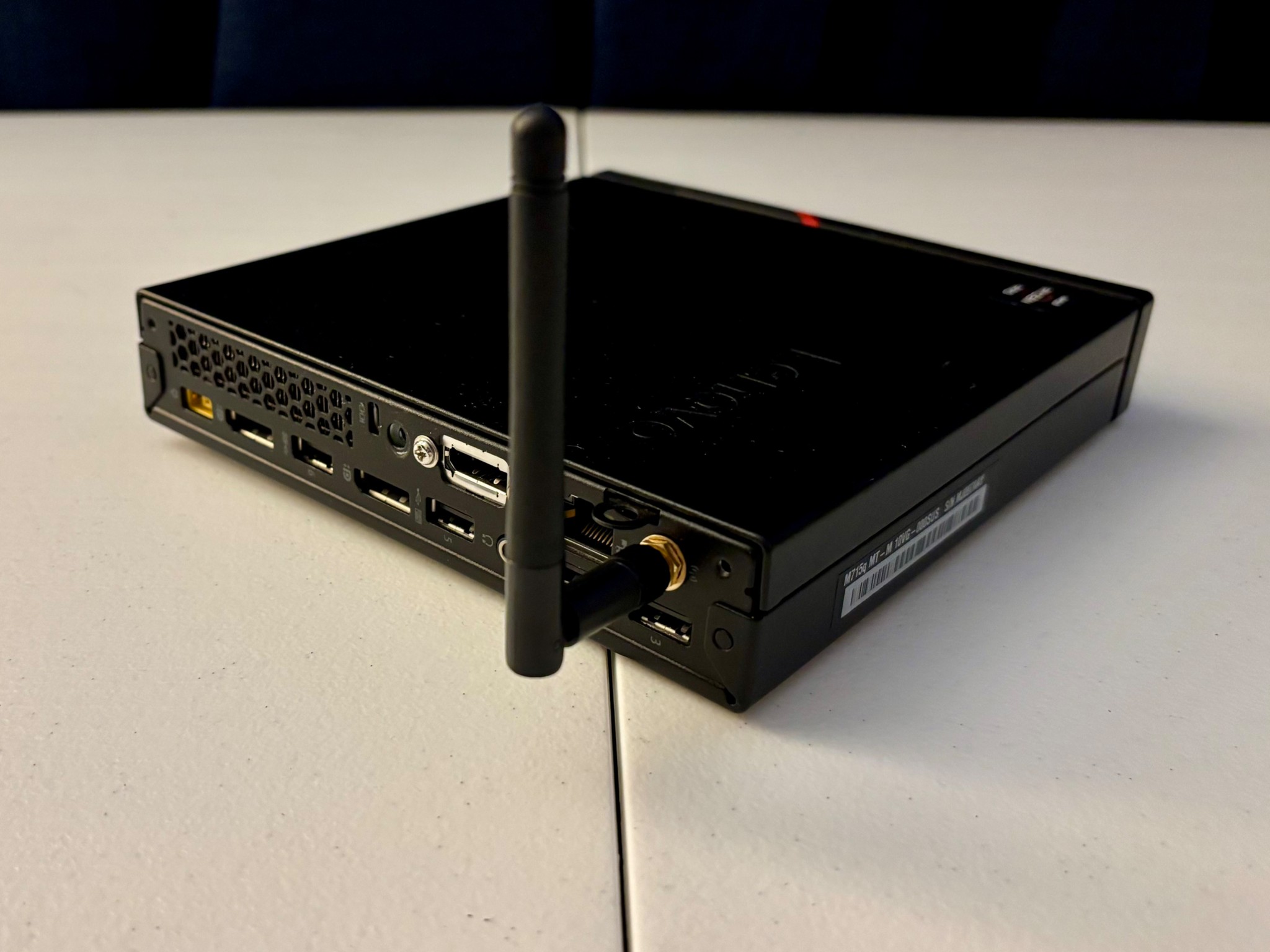 LABOR DAY SALE: Lenovo 715q Tiny PC – 2400GE | Vega 11 | SSD | WiFi | Bazzite | Budget SteamDeck