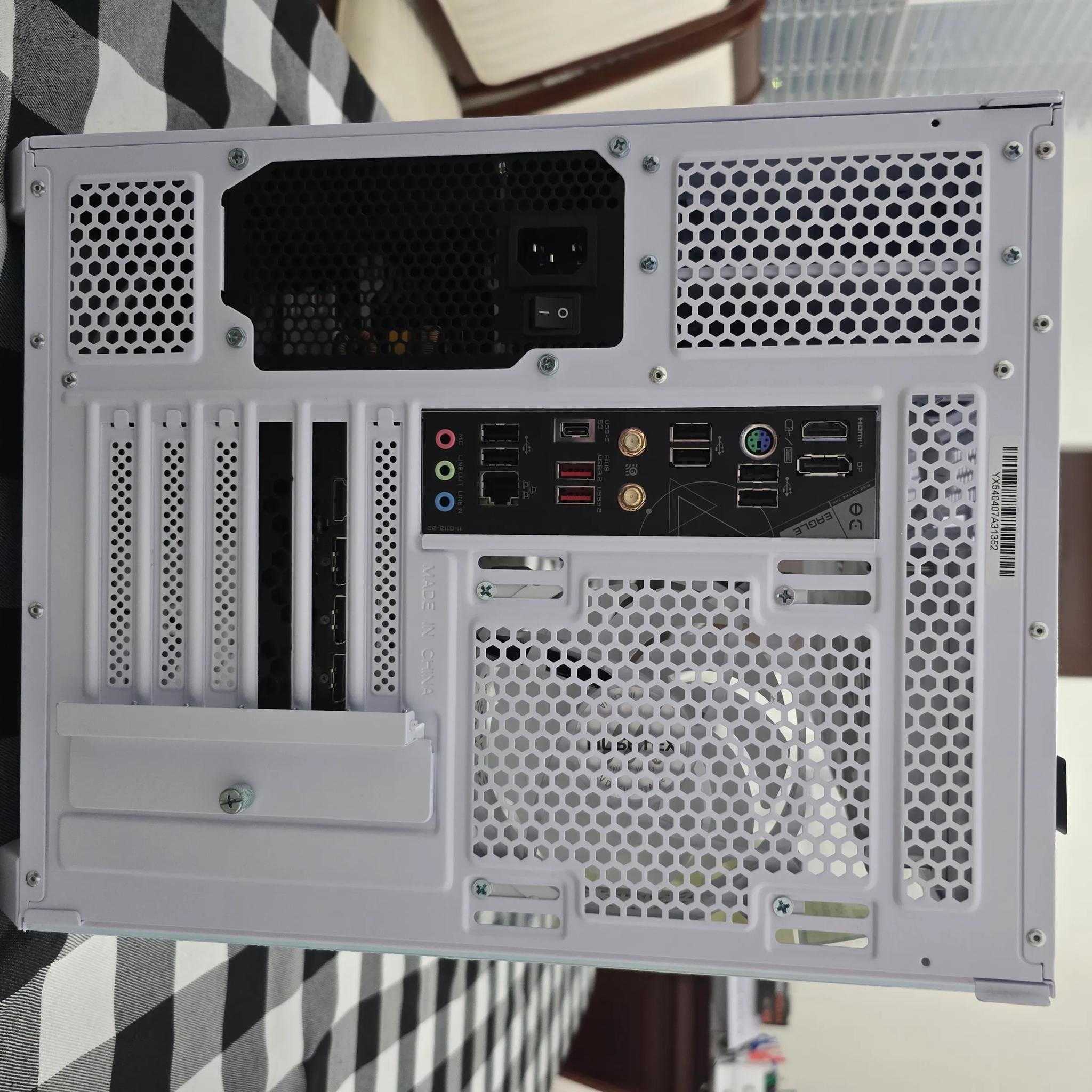 MID RANGE MENACE | RTX 3080 | 32GB DDR5 | Ryzen 5 7600x | 1TB SSD | WiFi Enabled