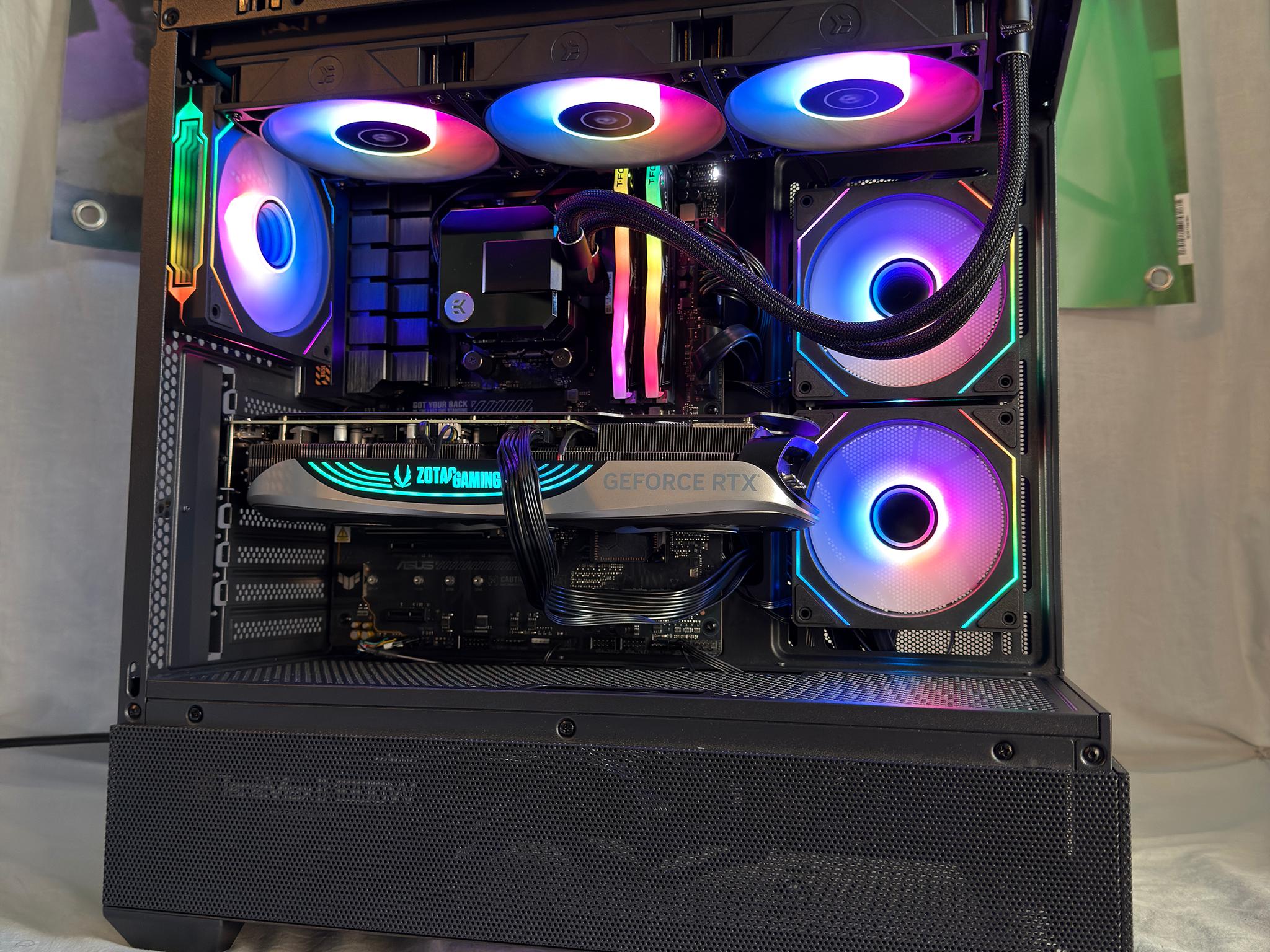 RTX 4070TI And Ryzen 7 9700X Gaming PC