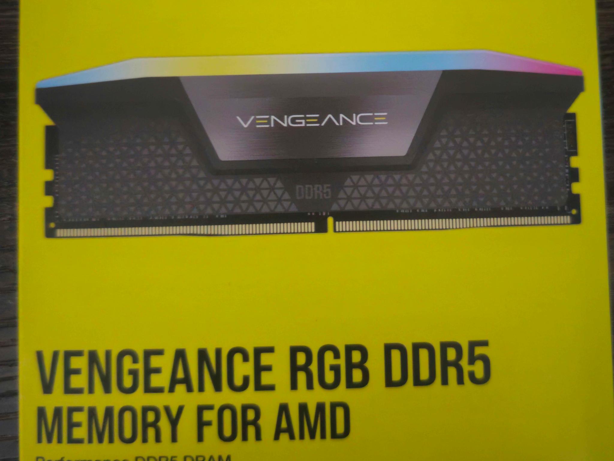 CORSAIR VENGEANCE RGB DDR5 (1x32GB) DDR5 6000MHz CL30