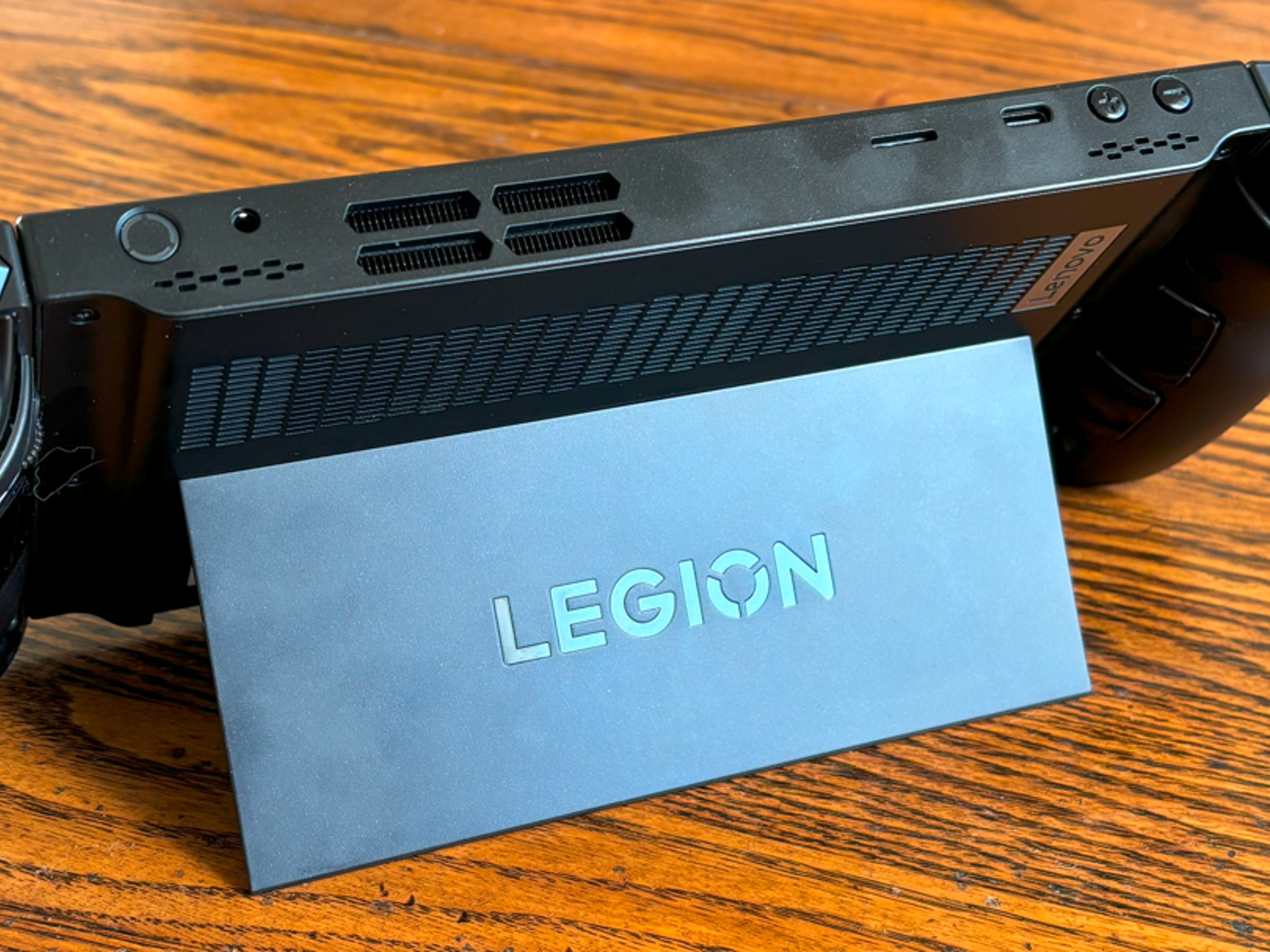 Legion Go 1TB handheld gaming pc