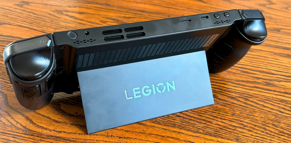 Legion Go 1TB handheld gaming pc