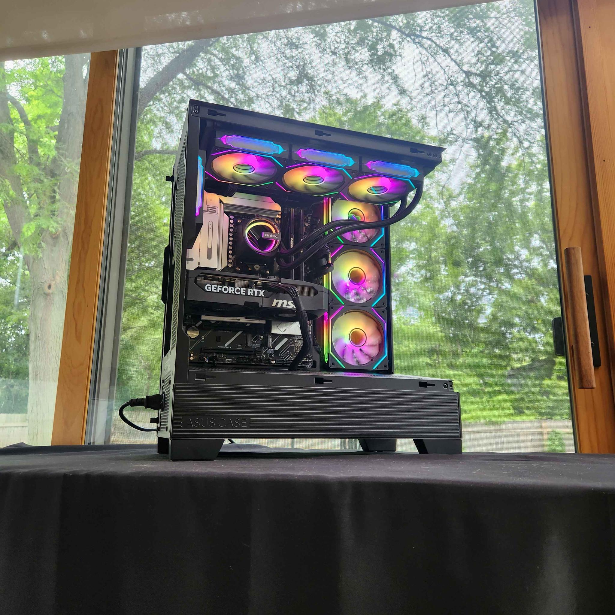 🍀RTX 5070 | Ryzen 9 7900X | 32GB DDR5 | 2TB NVMe | WiFi | Windows