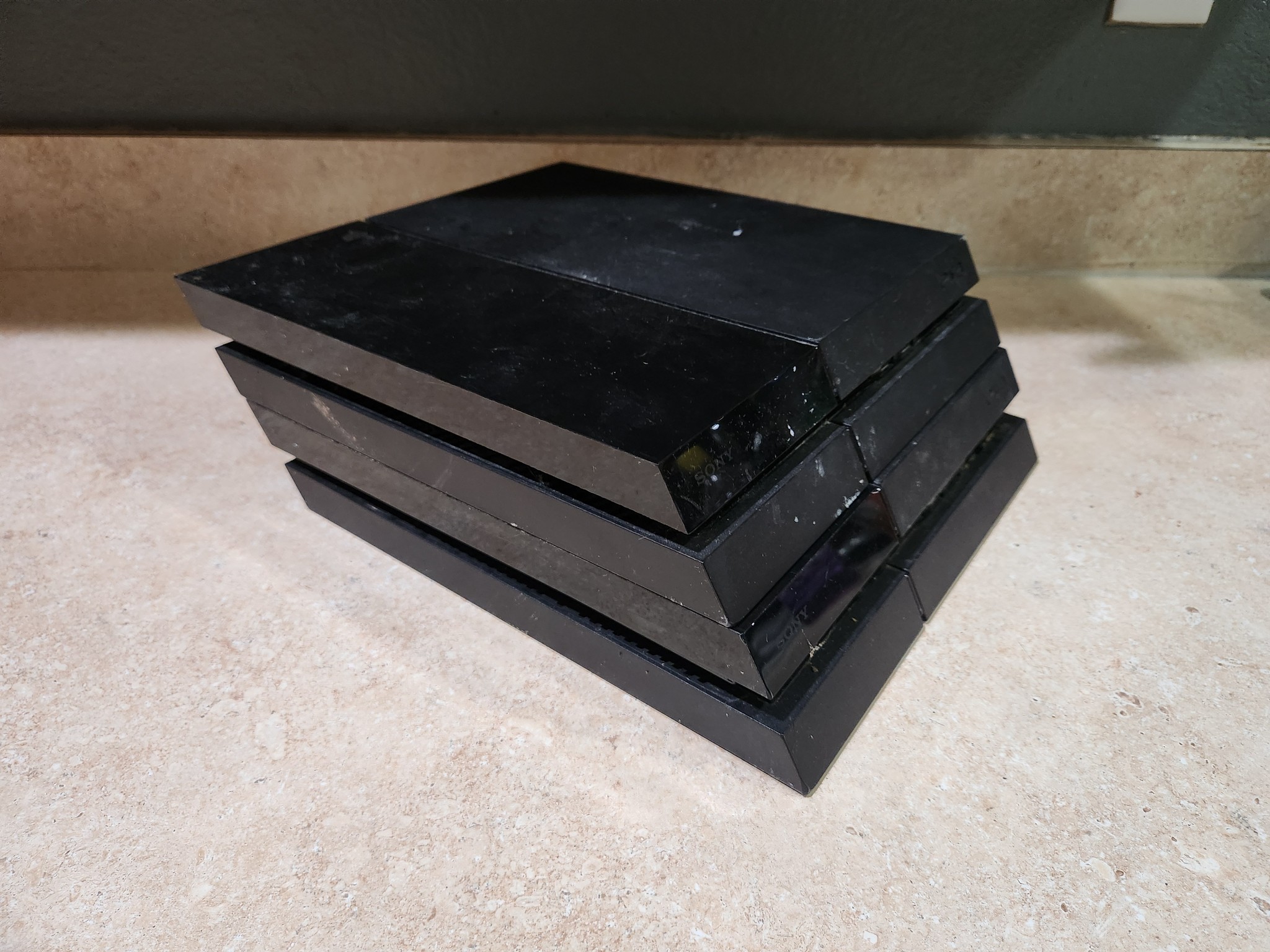 *PARTS/REPAIR* LOT OF 2 PS4 CONSOLES