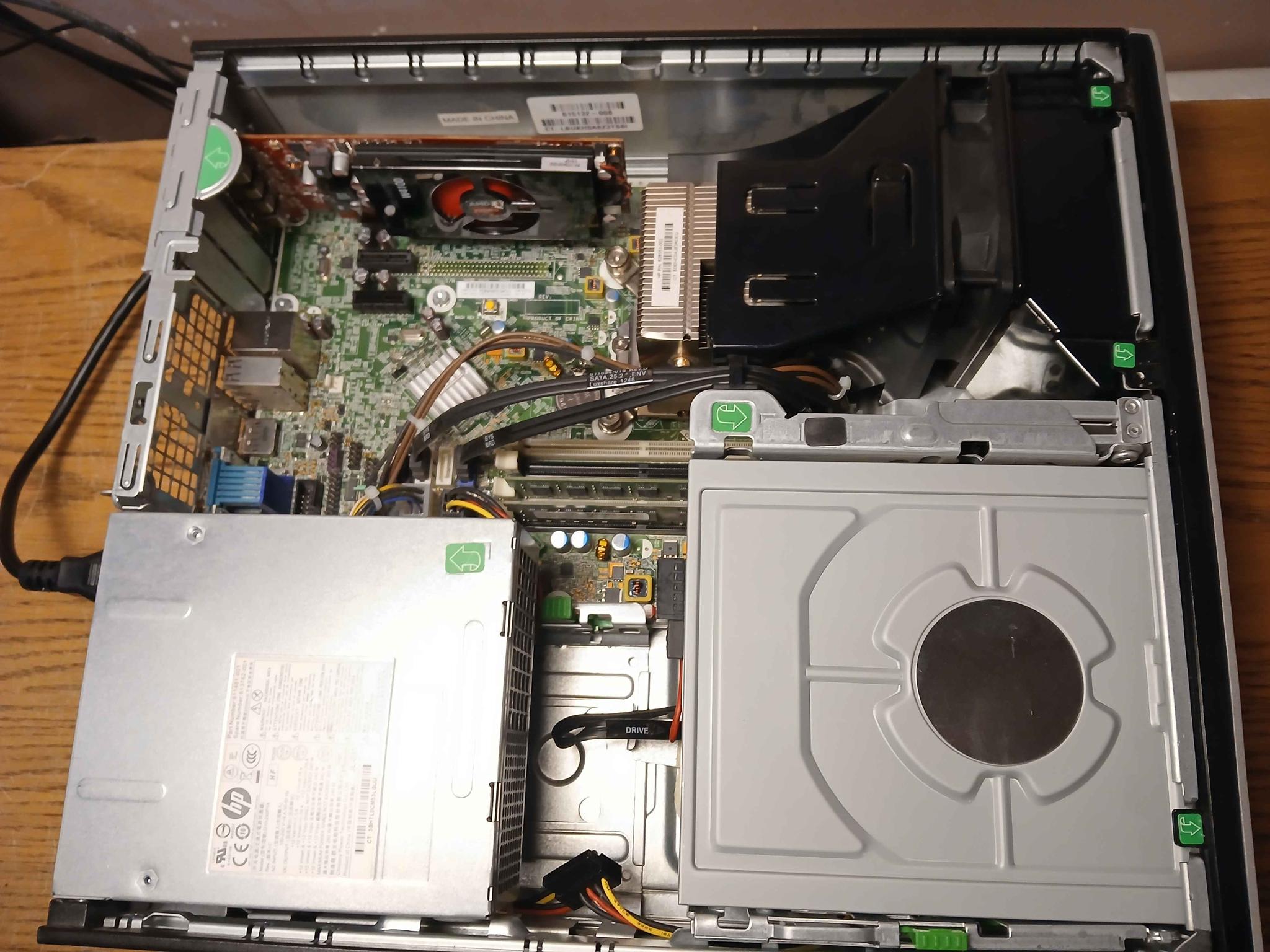 Xeon e3-1240 | FirePro W4100 | 8gb 1600MHz | 240gb ssd