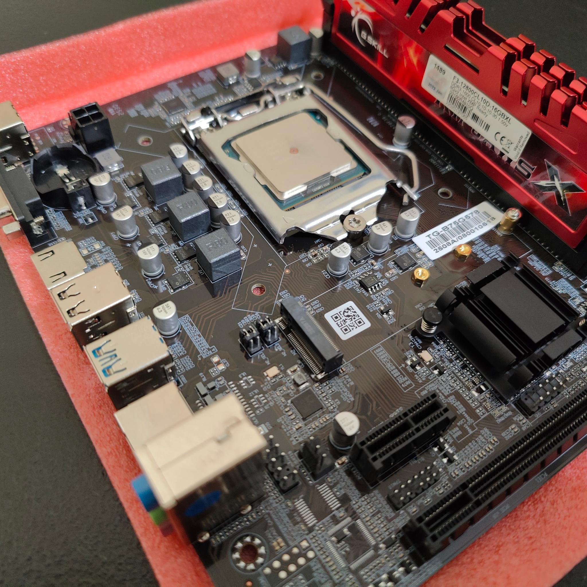 Mini ATX Soyo B75 Intel i5 3570 4C 4T 16GB DDR3 RAM