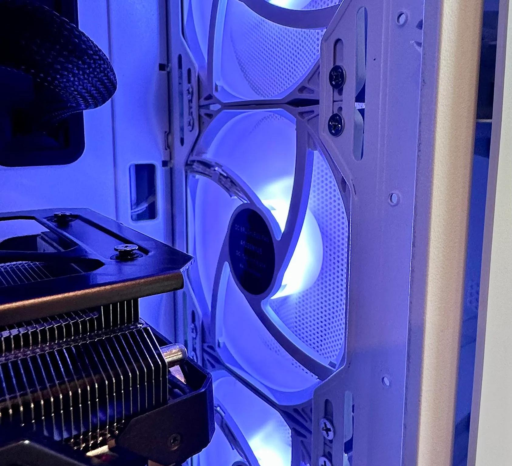 White Gaming PC | RTX 3070, Ryzen 5 5600X, 1TB SSD, 16GB 3200HMz RAM